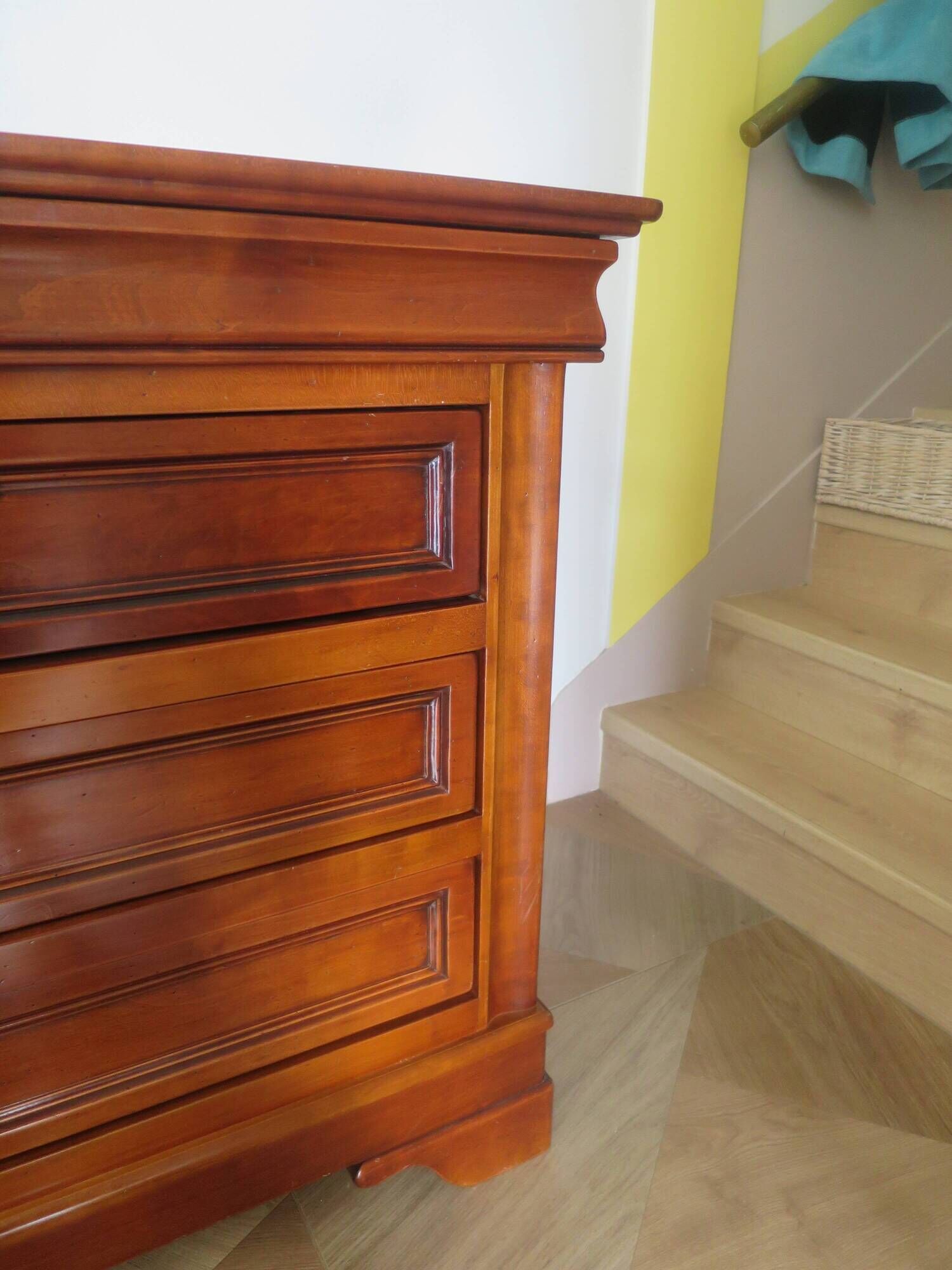 large curved chest of drawers - solid wood - cherry - 4 drawers - Louis Philippe