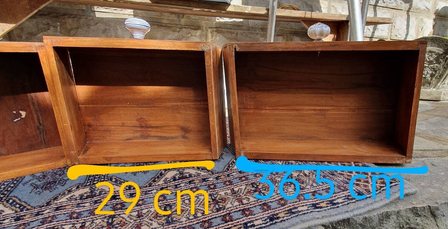 Pyramid-shaped chest of drawers