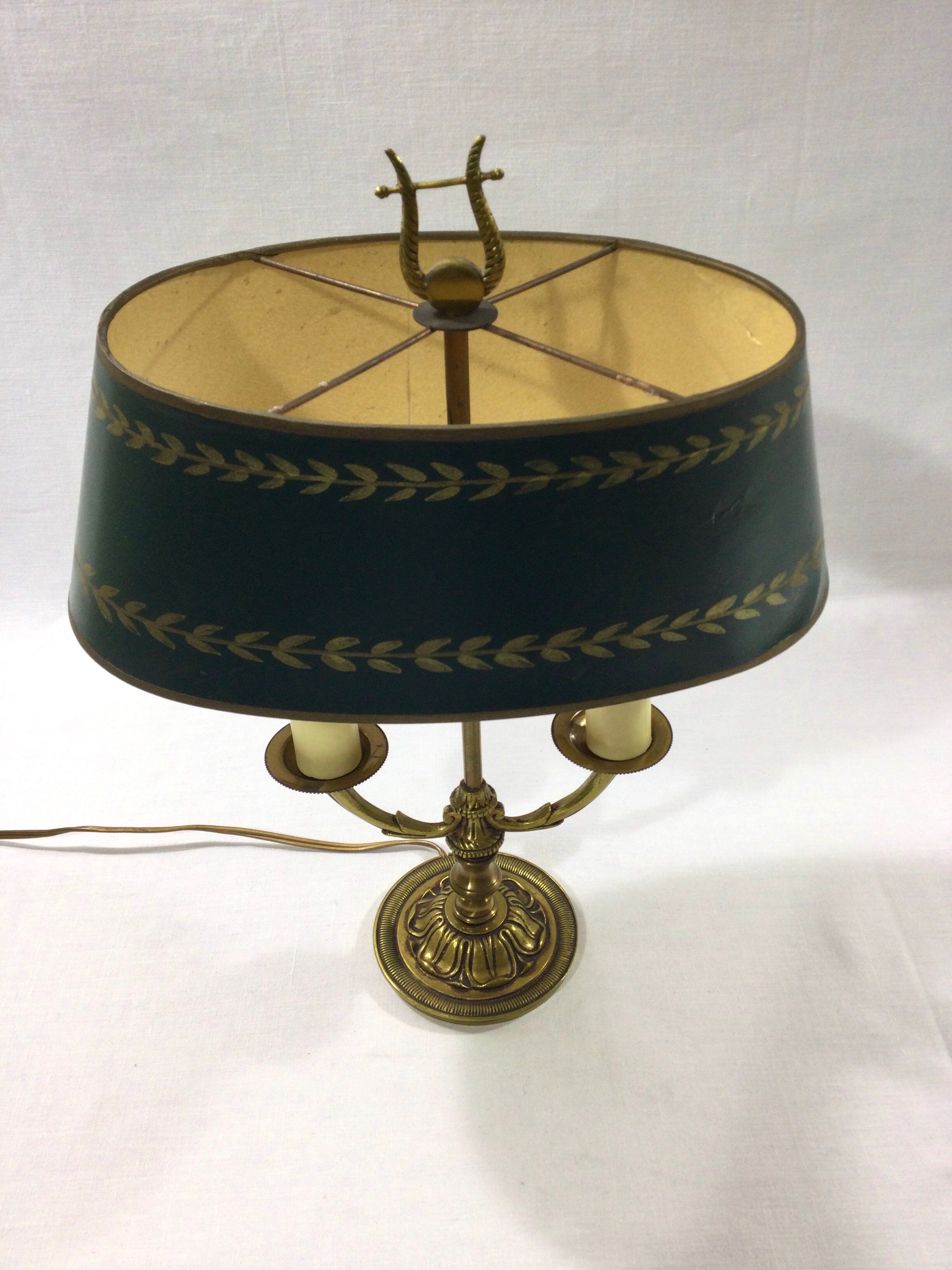 Bronze bouillotte lamp
