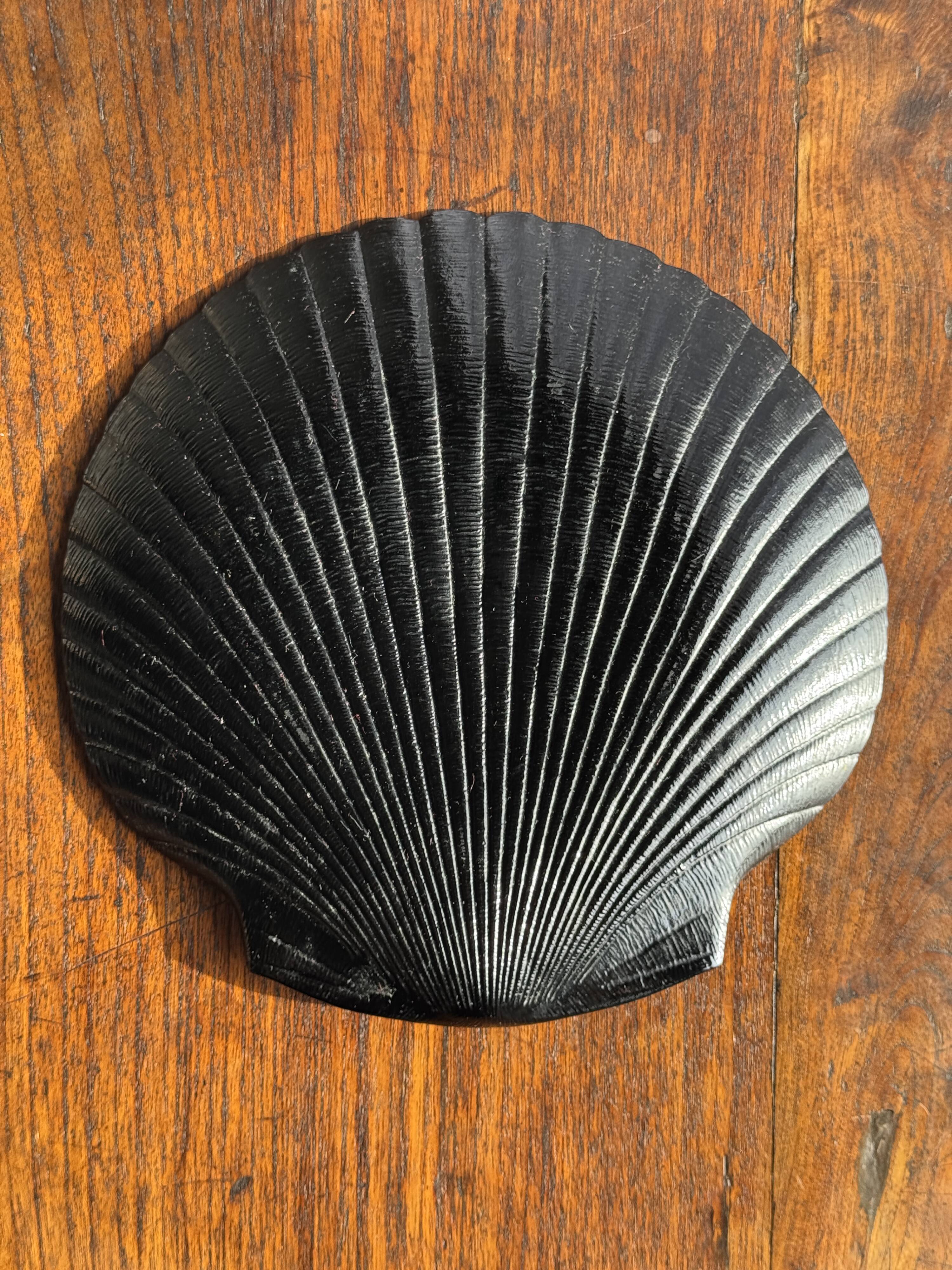 Pair of vintage black glass shell dishes D32 and D26