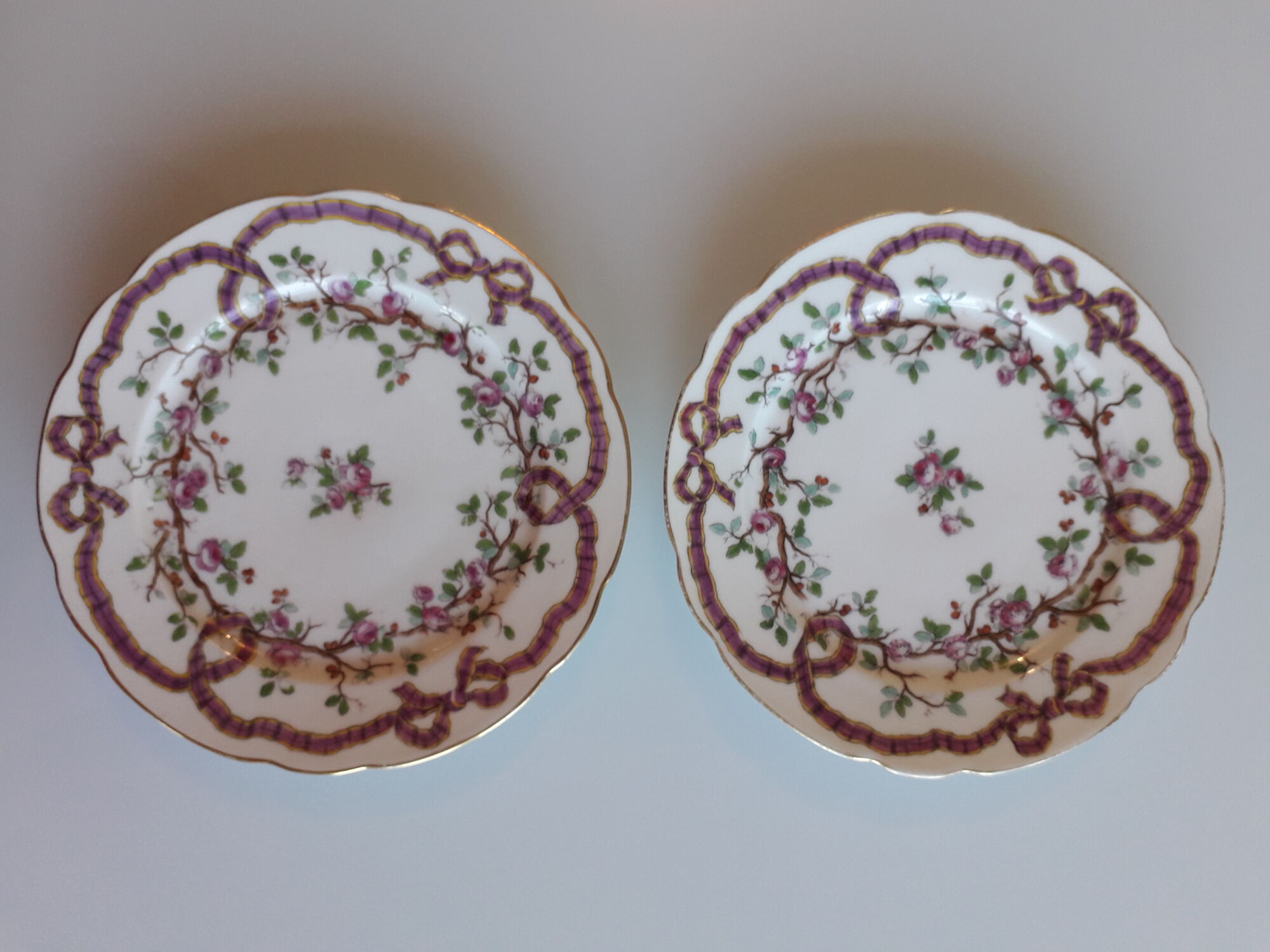 Set of 13 porcelain plates from PARIS - EDMOND HONORE - Early nineteenth
