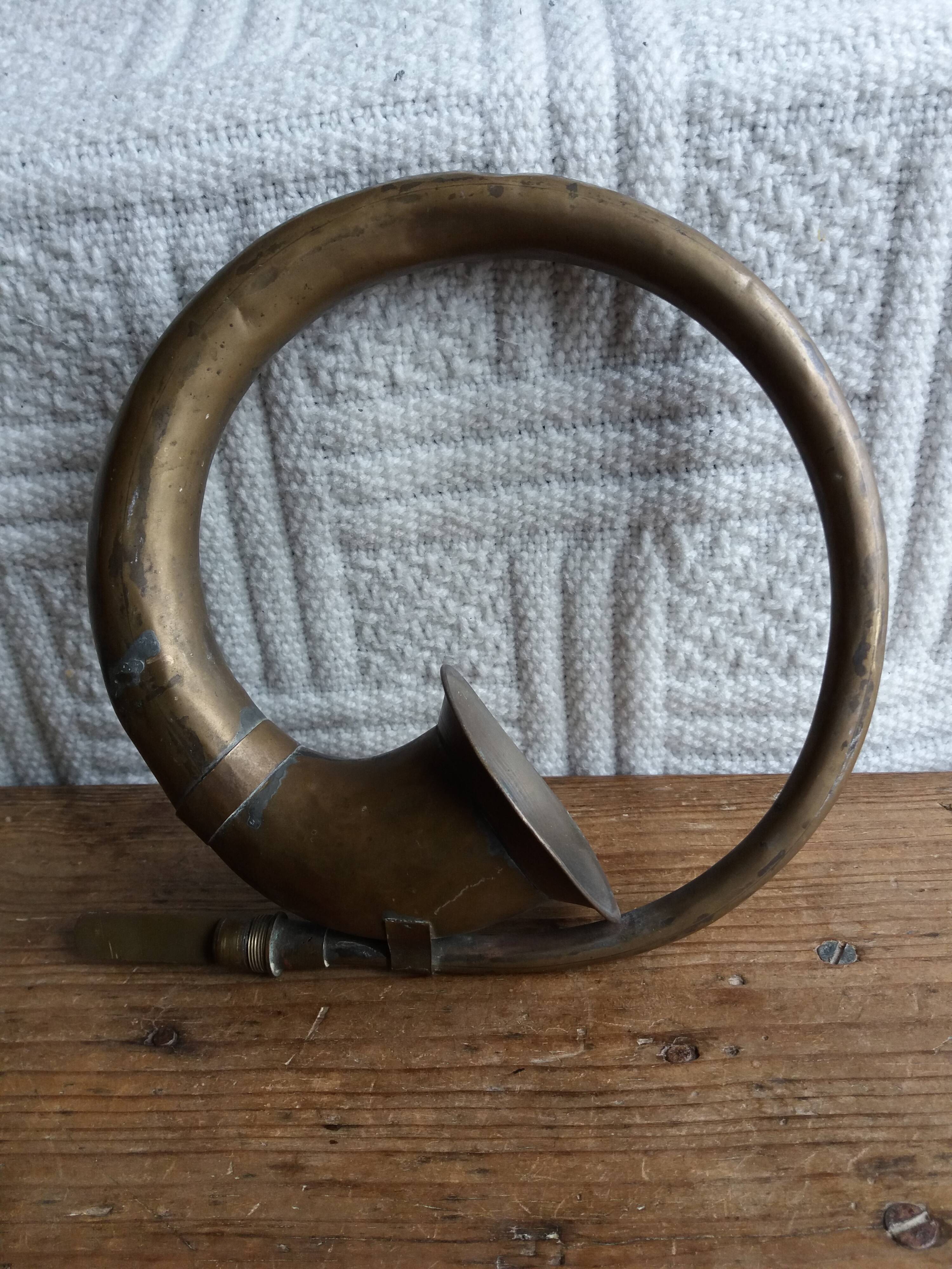 Peacock car horn early 20th