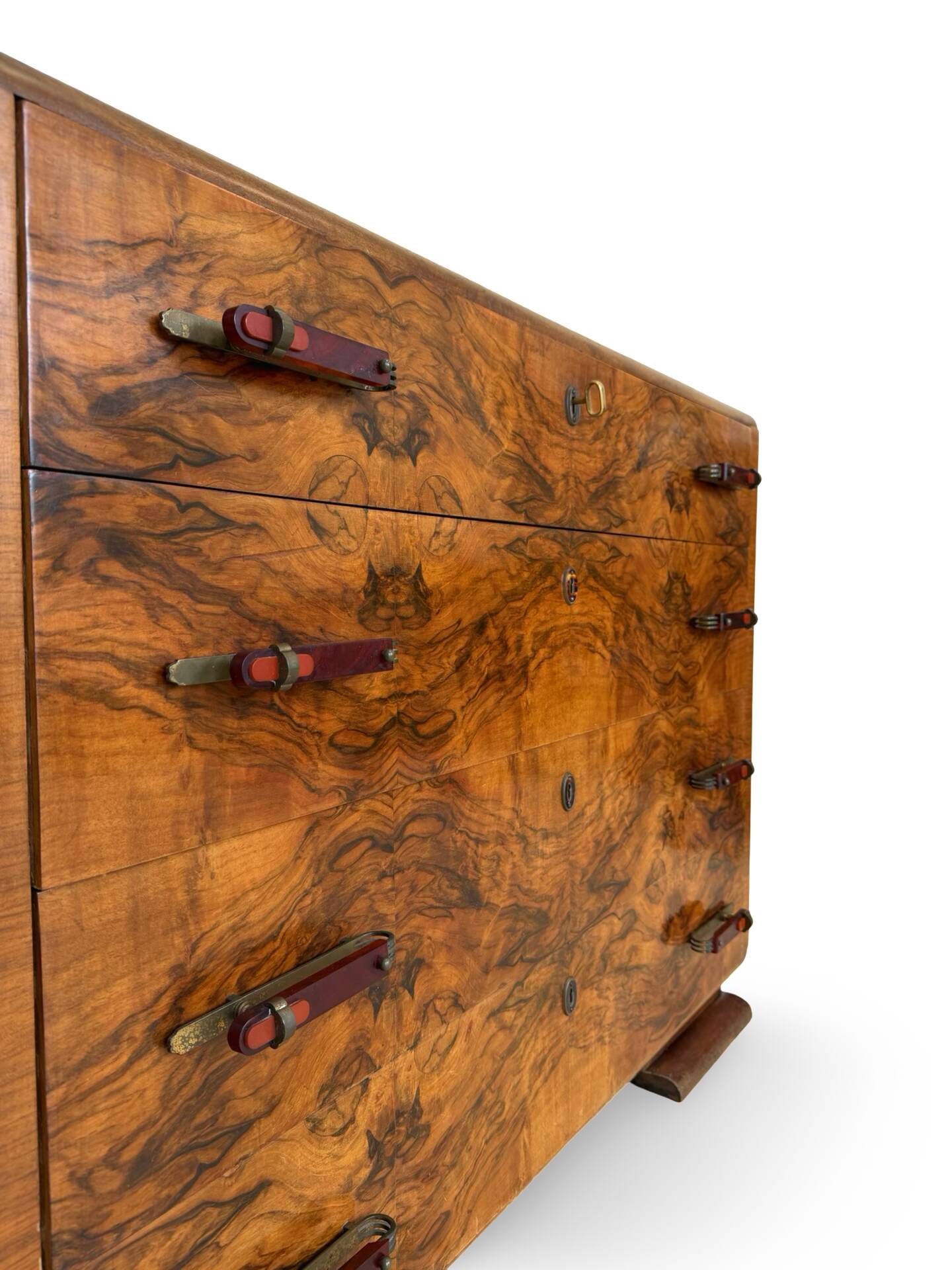 Walnut burl commode, Italian Art Deco, 1940s.