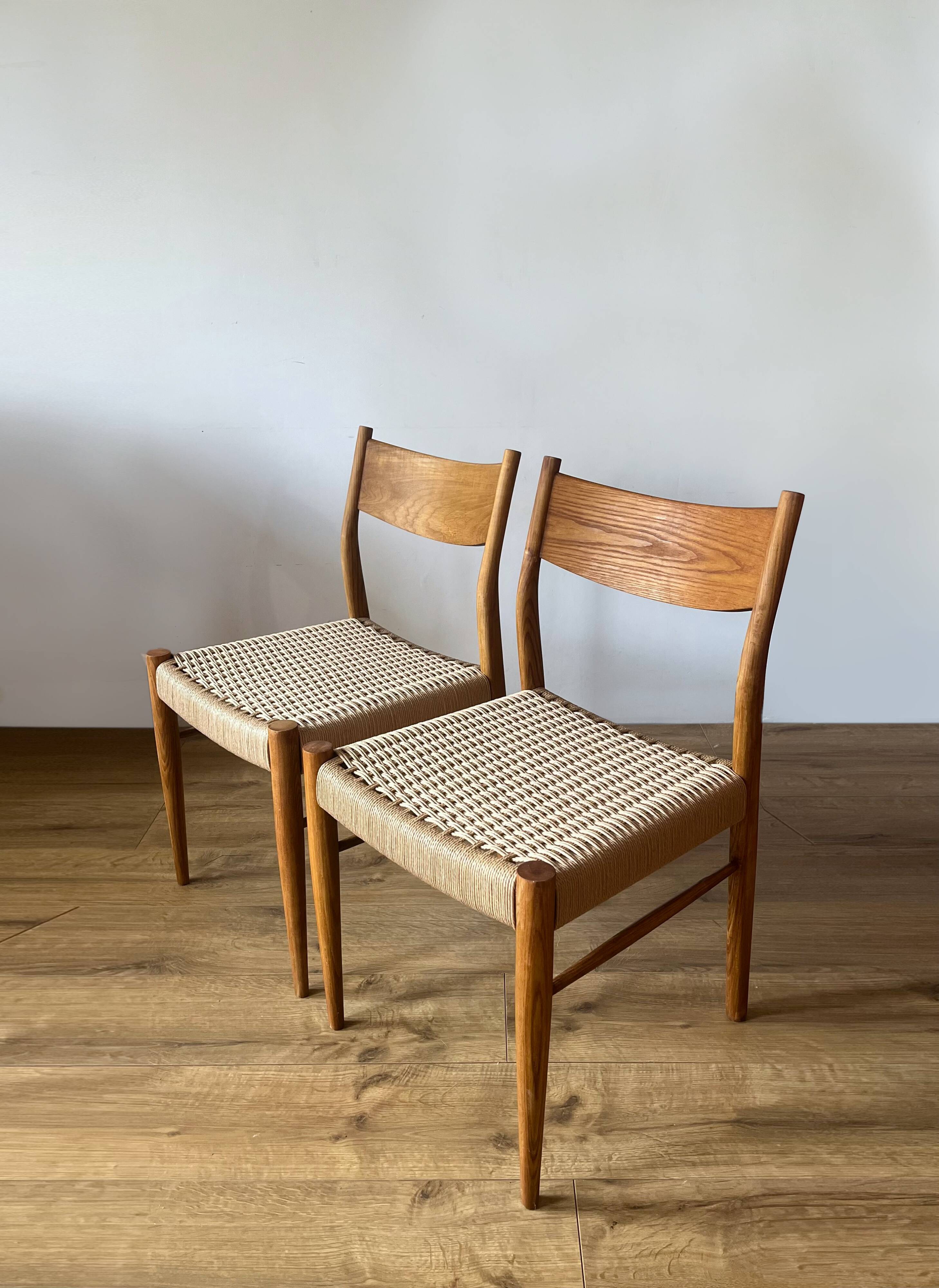 Chairs Consorzio Sedie Friuli in Danish cord