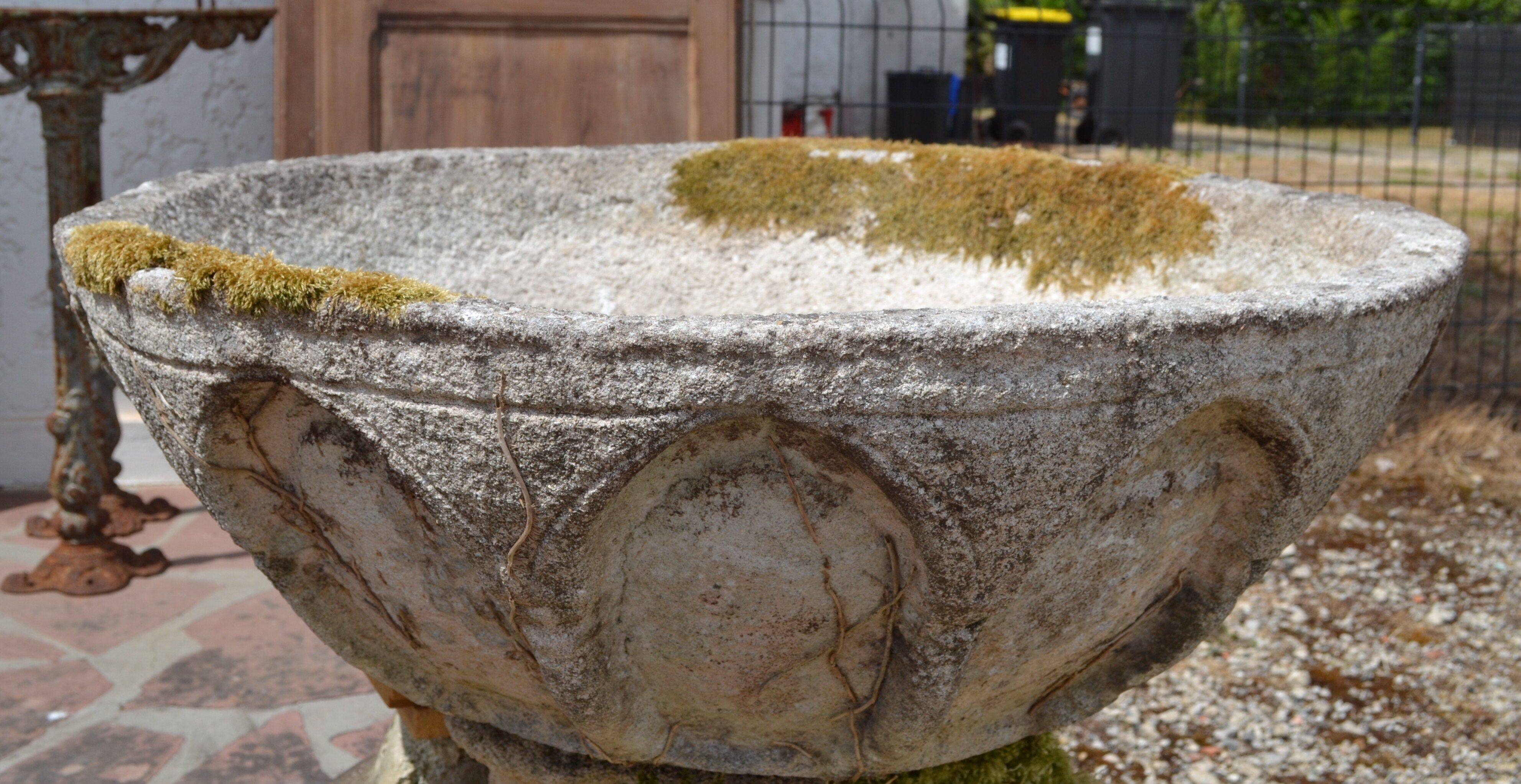 Vasque, garden fountain