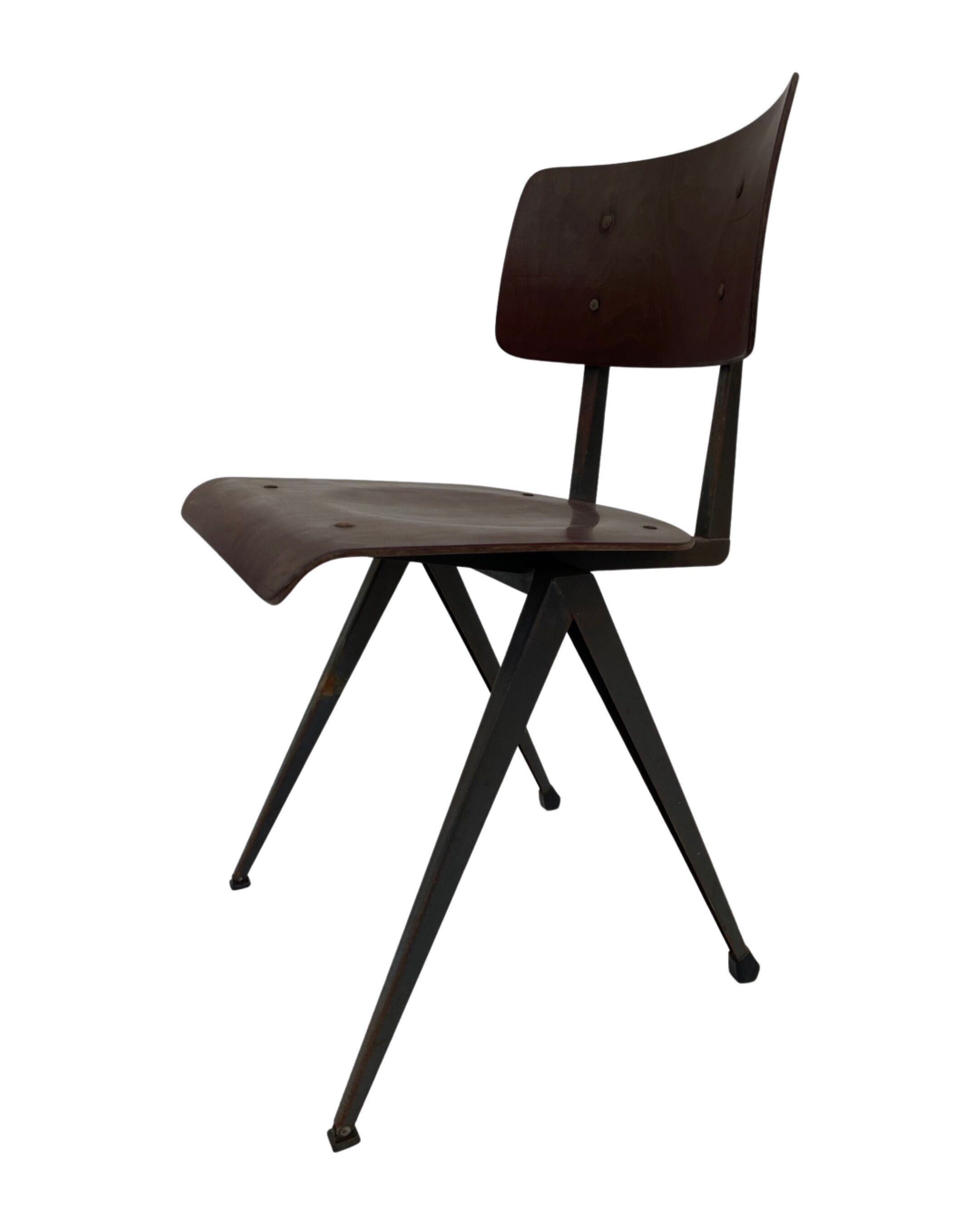 Chaise industrielle Galvanitas S16 Pagholz Pays-Bas 60's