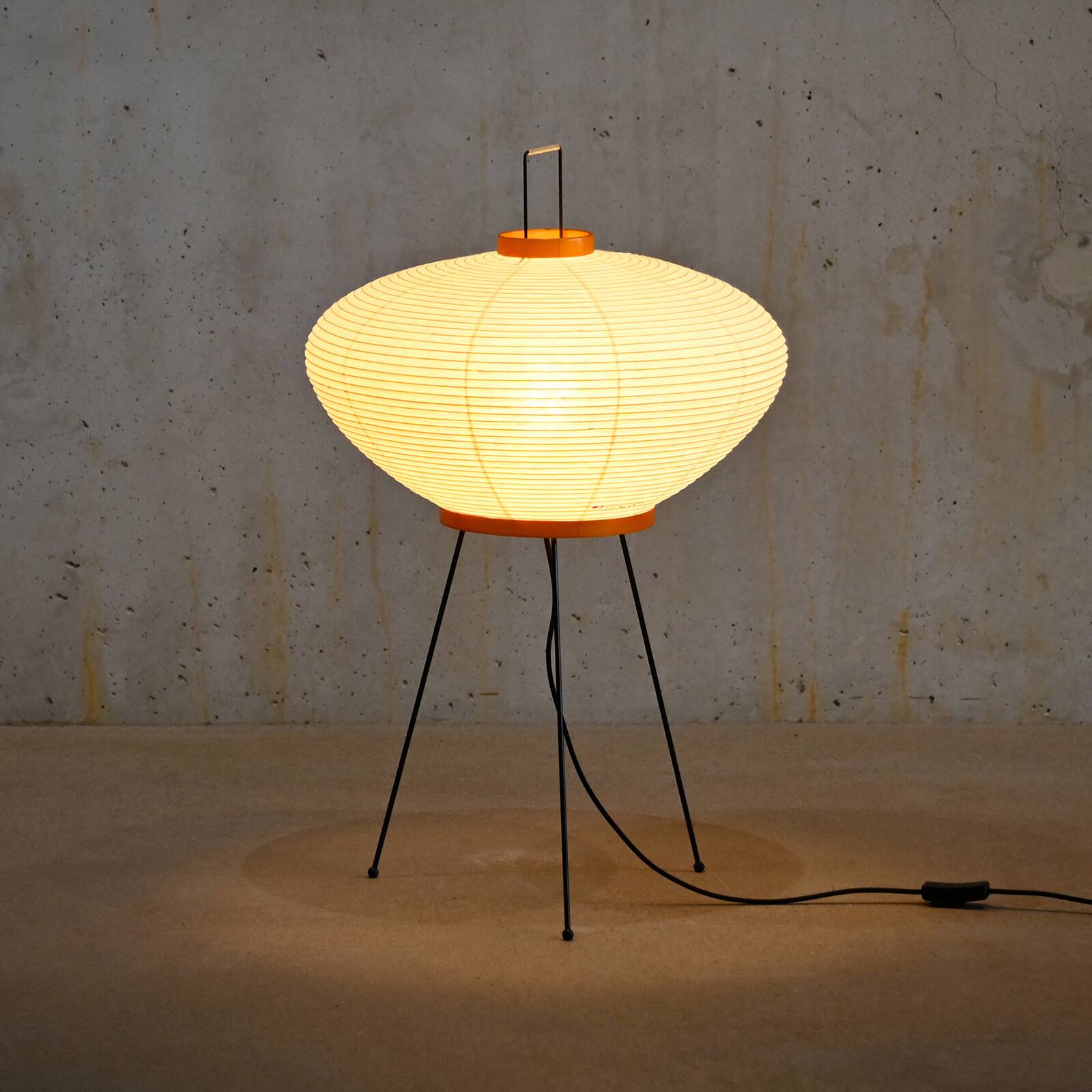 Isamu Noguchi Model 9A Akari Light Sculpture Handcrafted by Ozeki, Japan