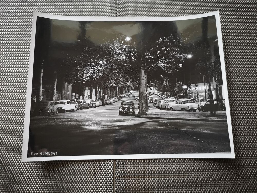 Photograph 18x24cm - Old black and white silver print - Rue Rémusat - 1950s-1960s