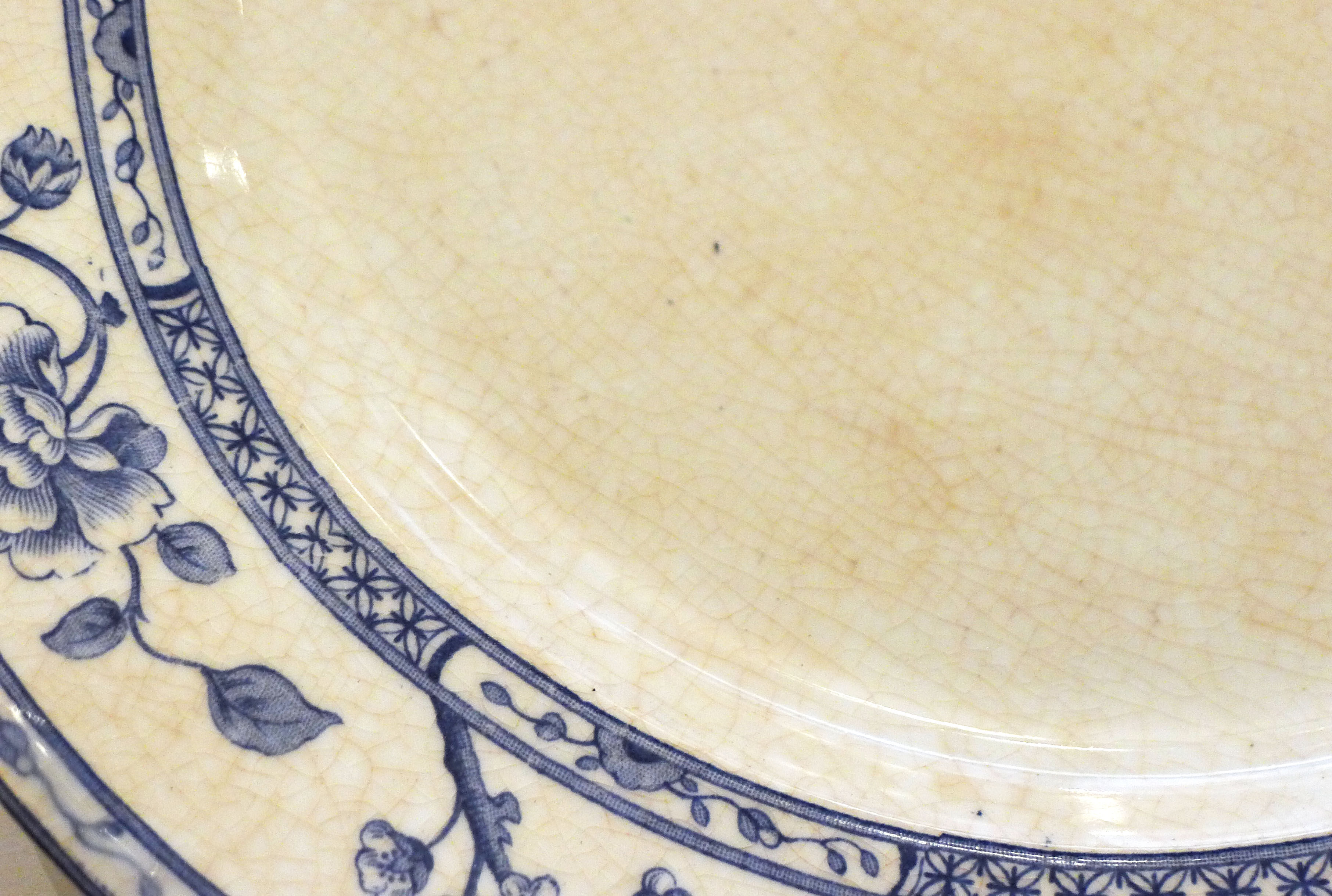 Paire de plats Creil & Montereau