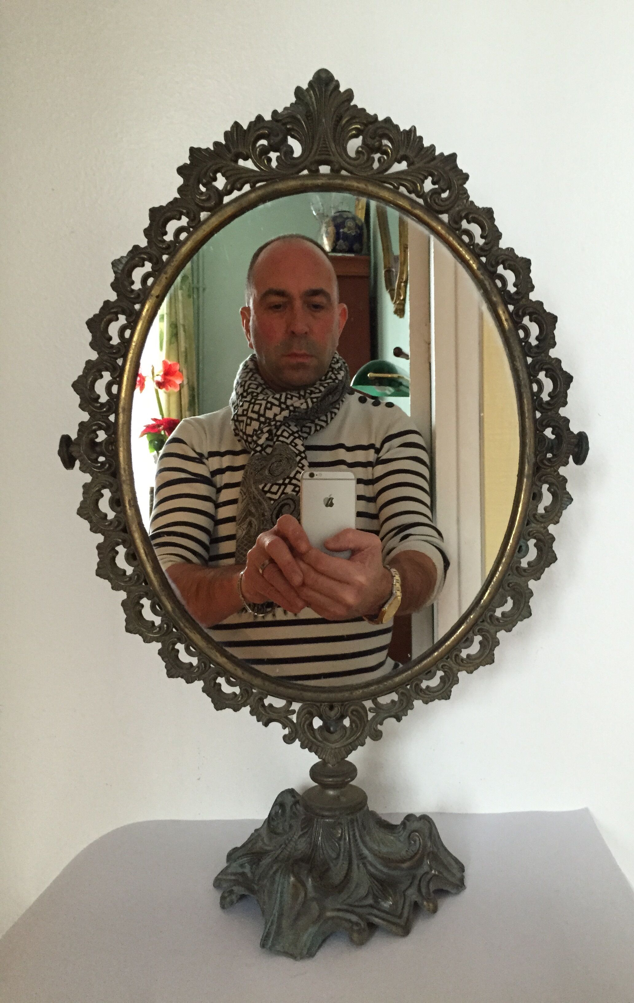 Mirror pivoting on foot 50x30cm