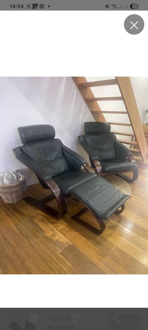 Paire de fauteuils scandinave avec un repose pied de la marque NELO