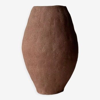 Vase ovale terracotta, Tram Gomsu