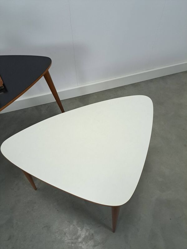 Set noir avec table avec de petits pots du Kaiser Köln