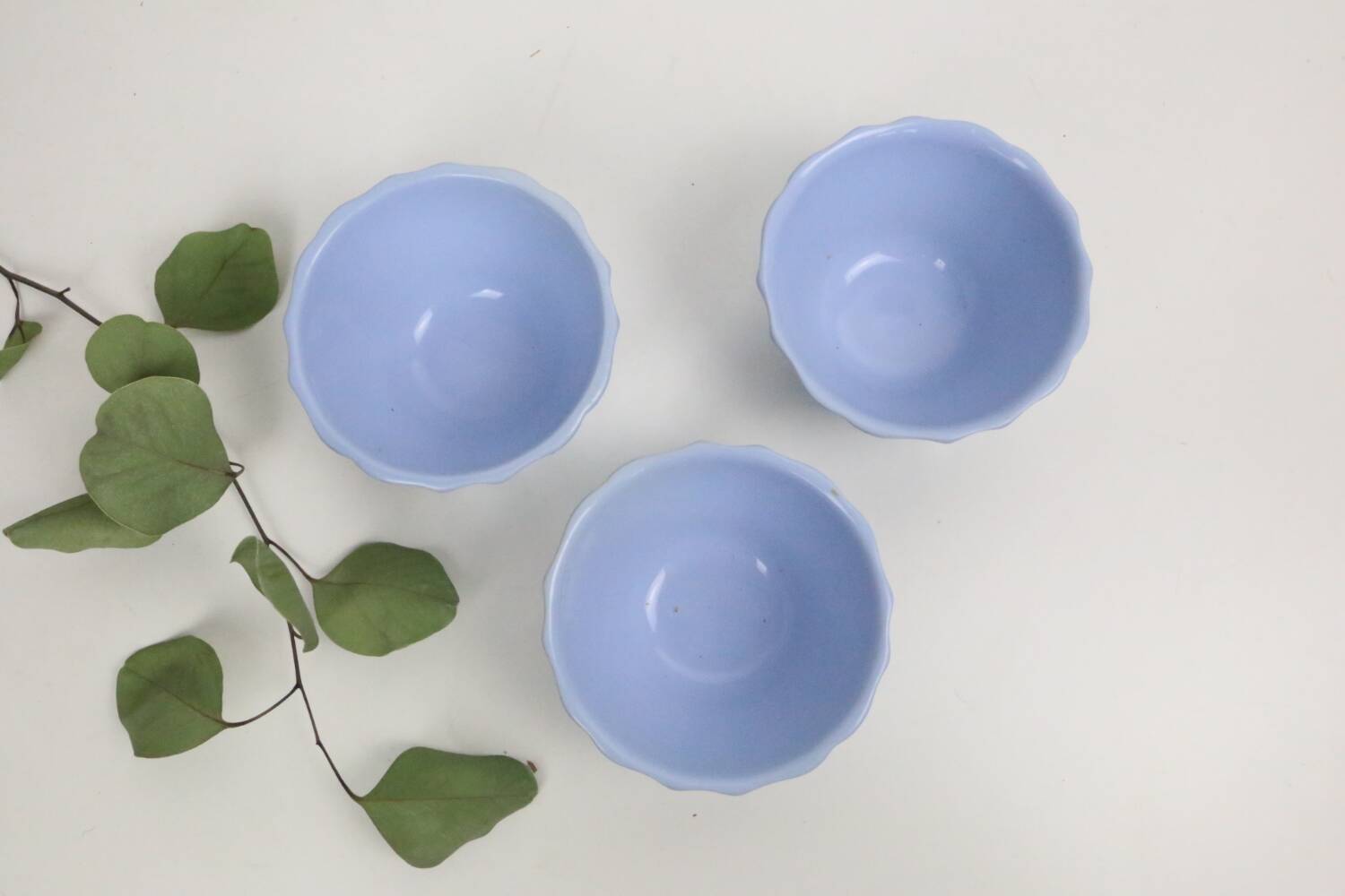Set of 3 bowls or cups, unsigned