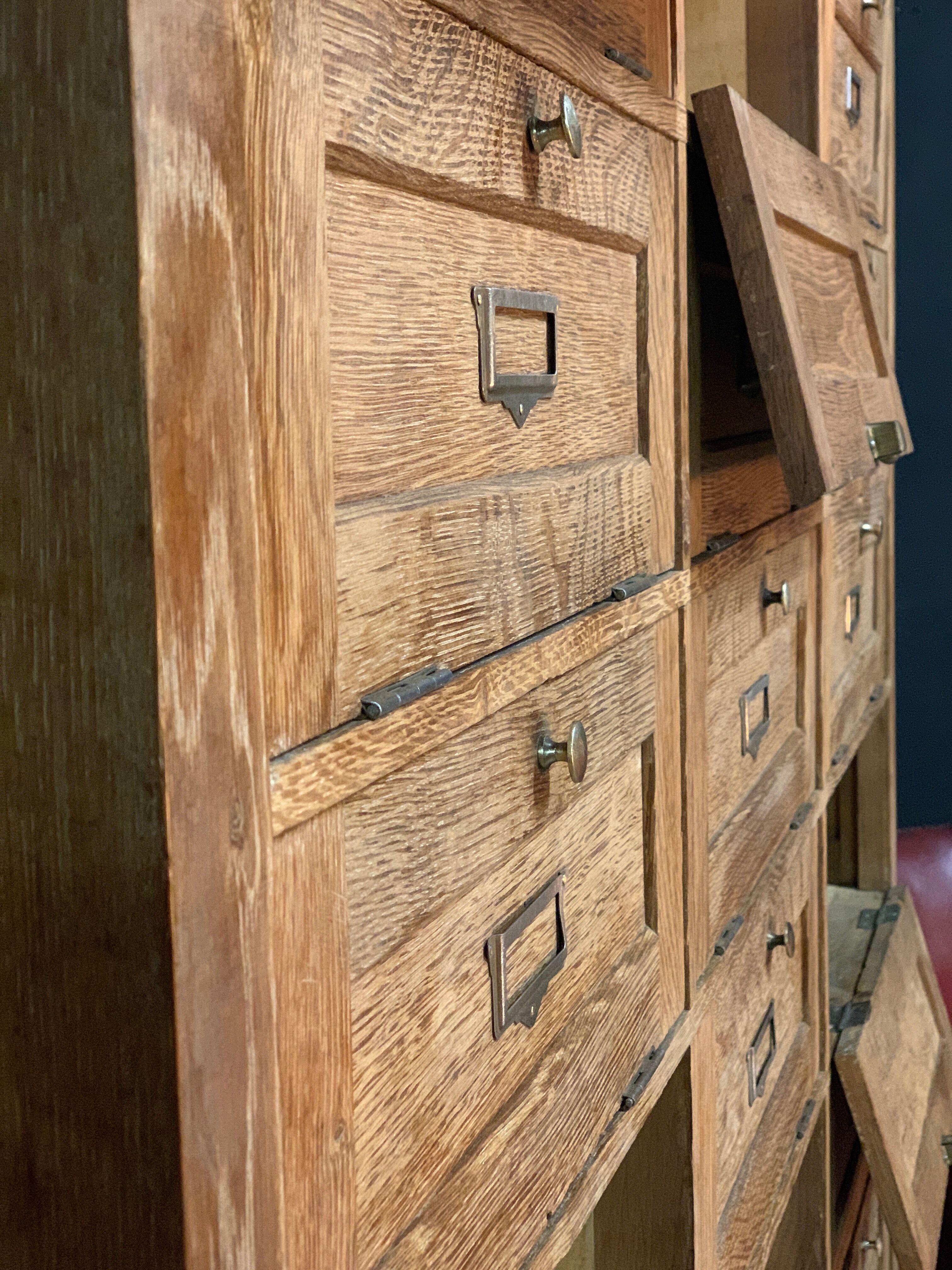 Oak notary clamshell furniture