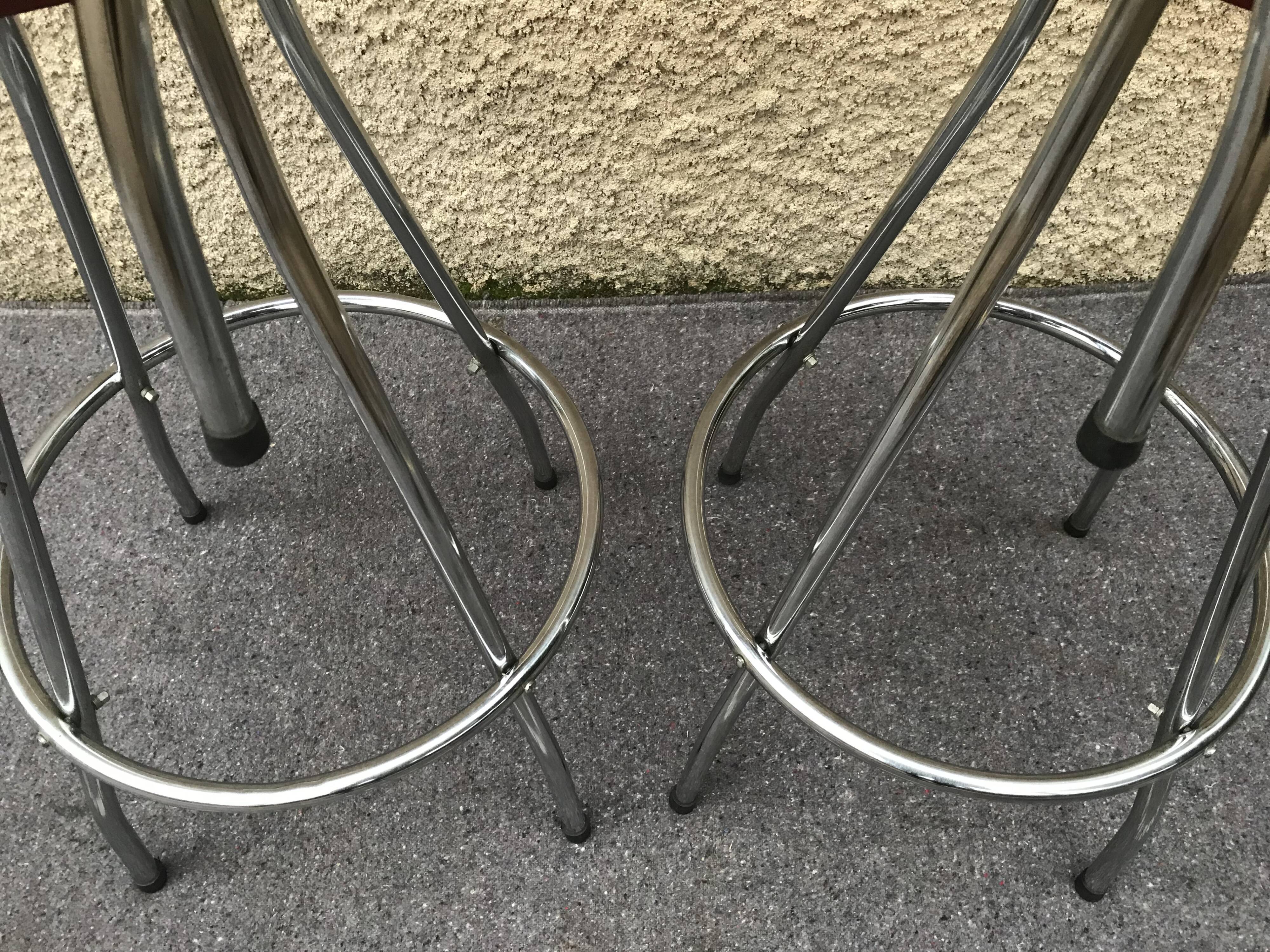 Set of 3 vintage bar stools 1960-1980