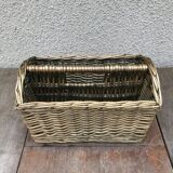 Ancien porte-revues en rotin tressé