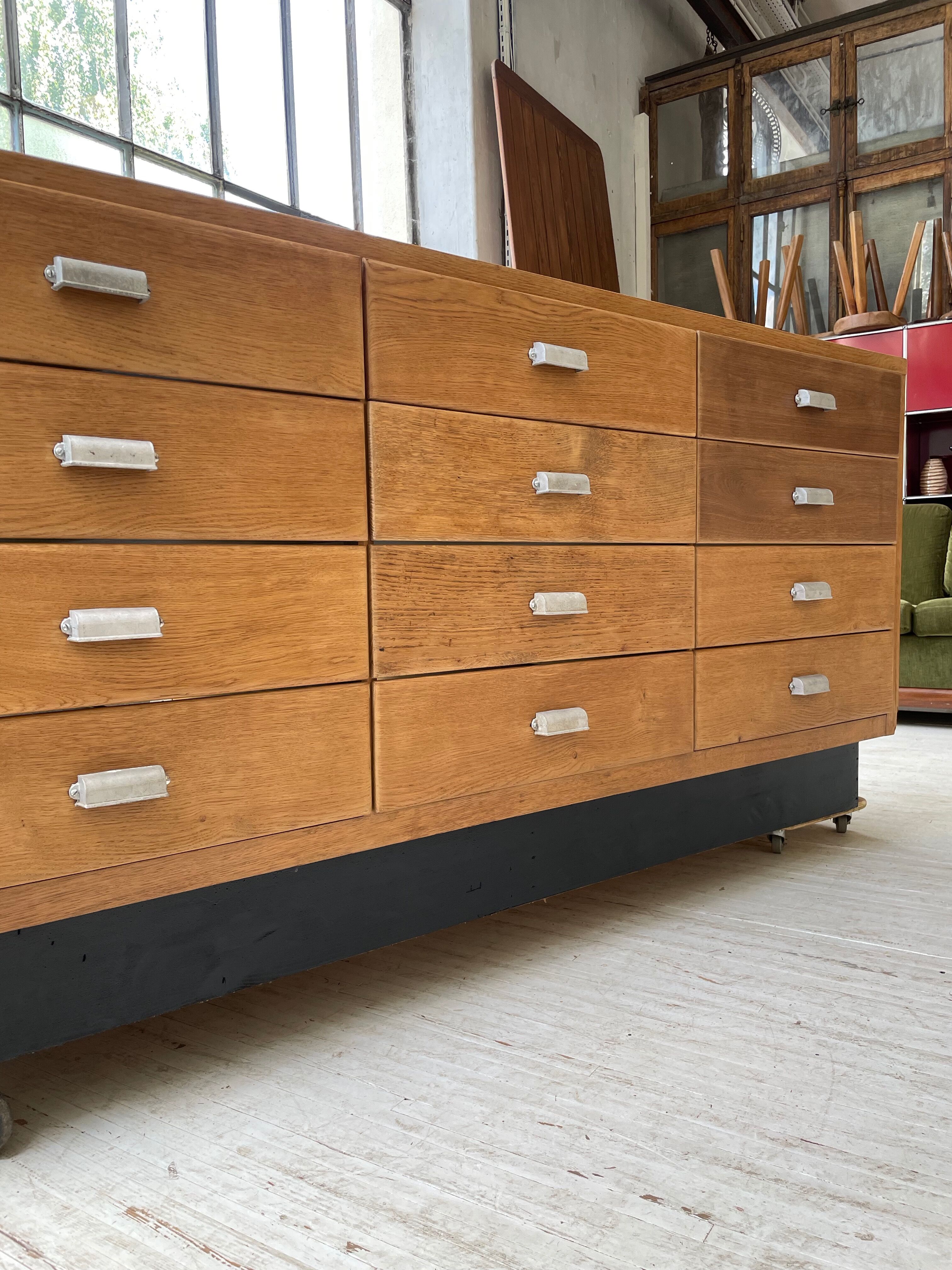 Glass trading post 50s