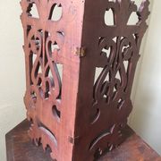Étagère d'angle en bois massif chantourné pliable art nouveau