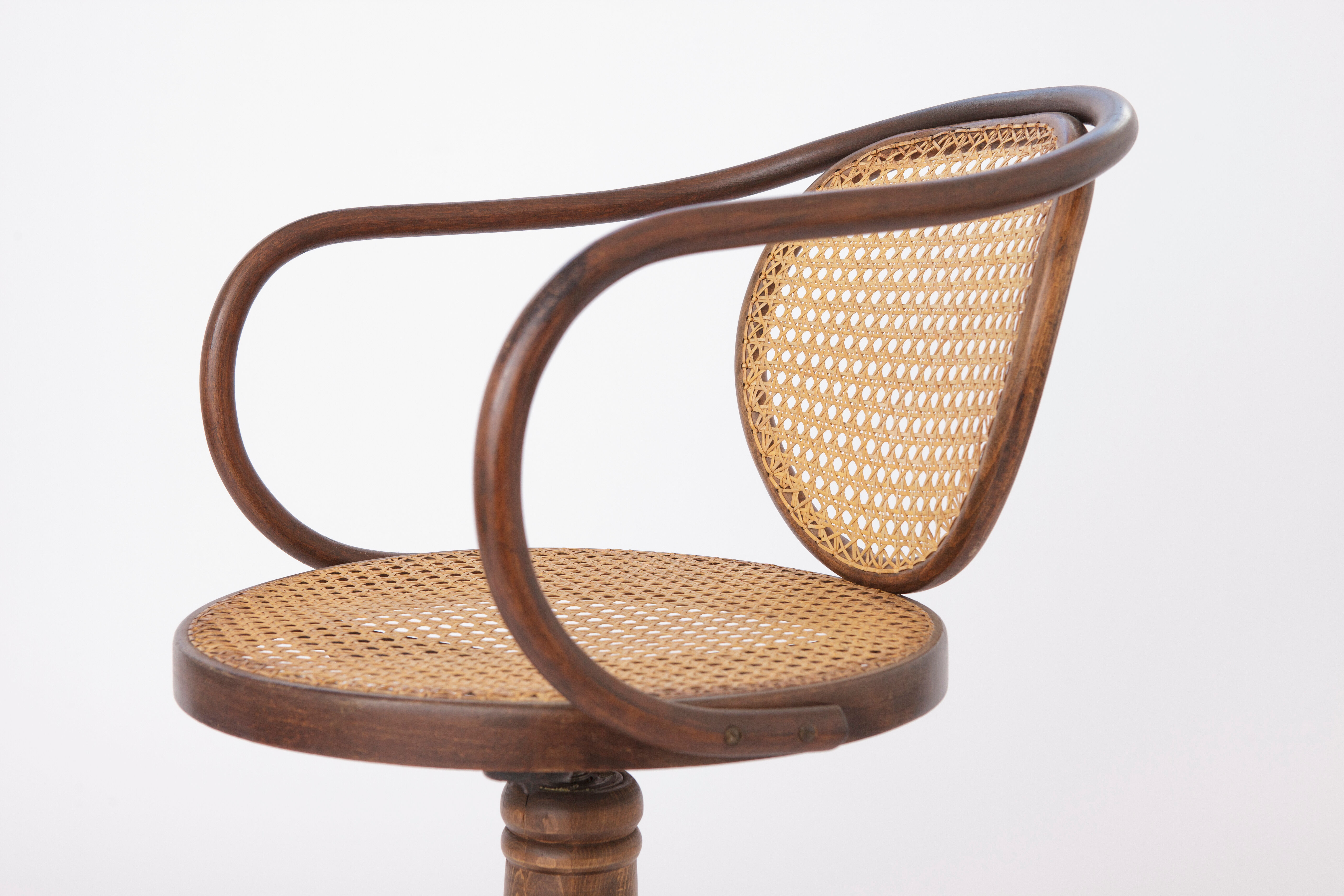 Chaise de bureau vintage en bois courbé tresse viennoise