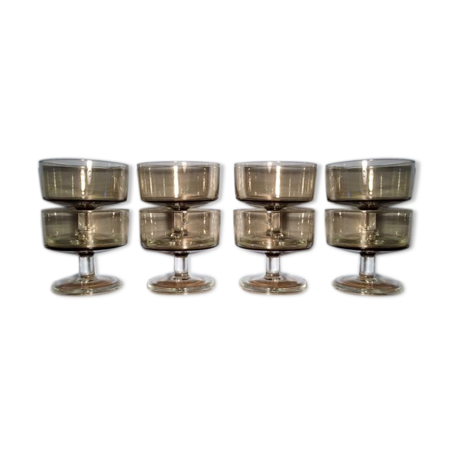 Smoked glass cups 70