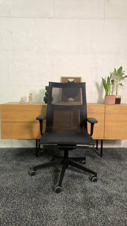ICF Una Plus Black Office Chair