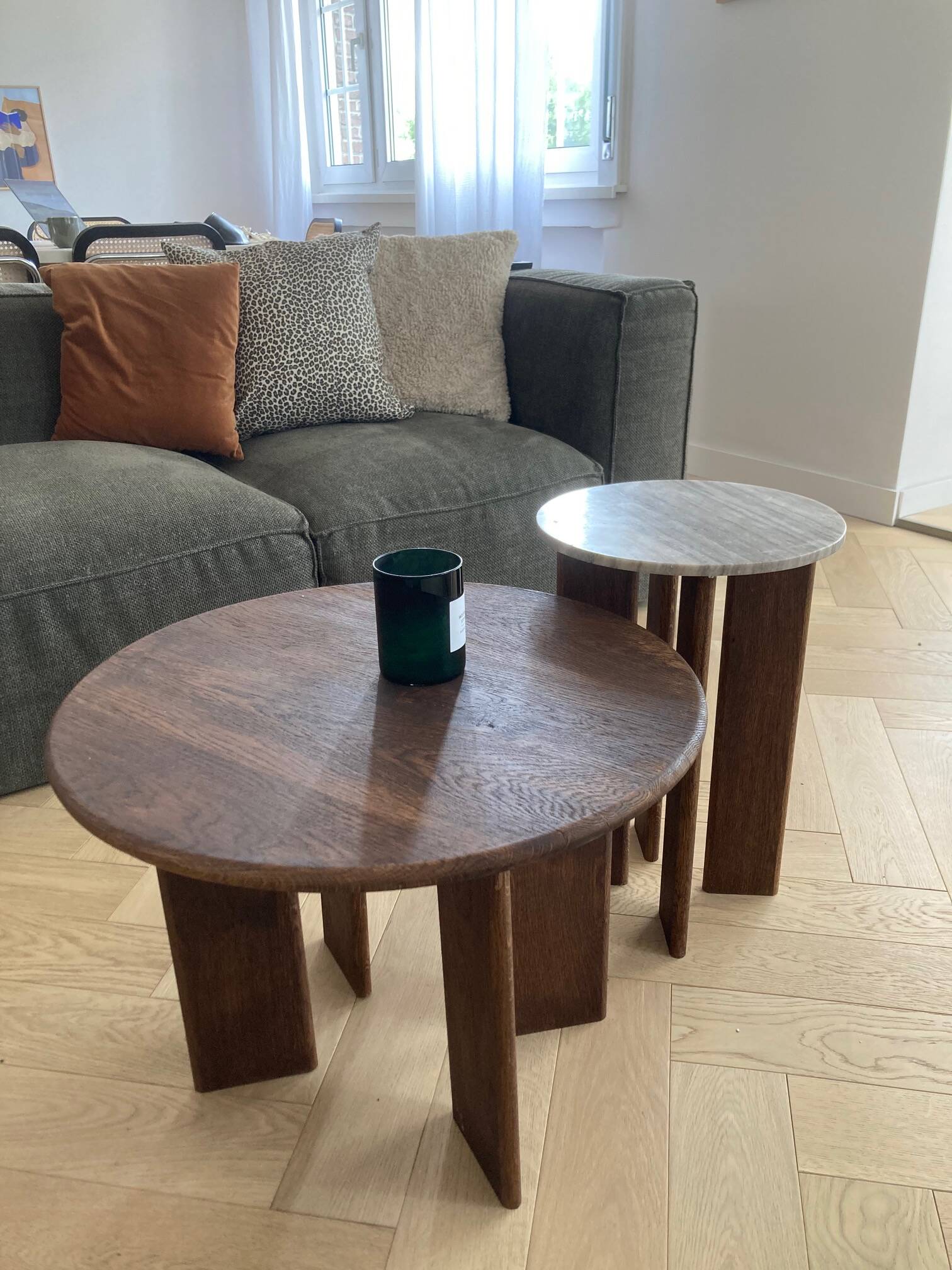 Minimalist style nesting coffee table