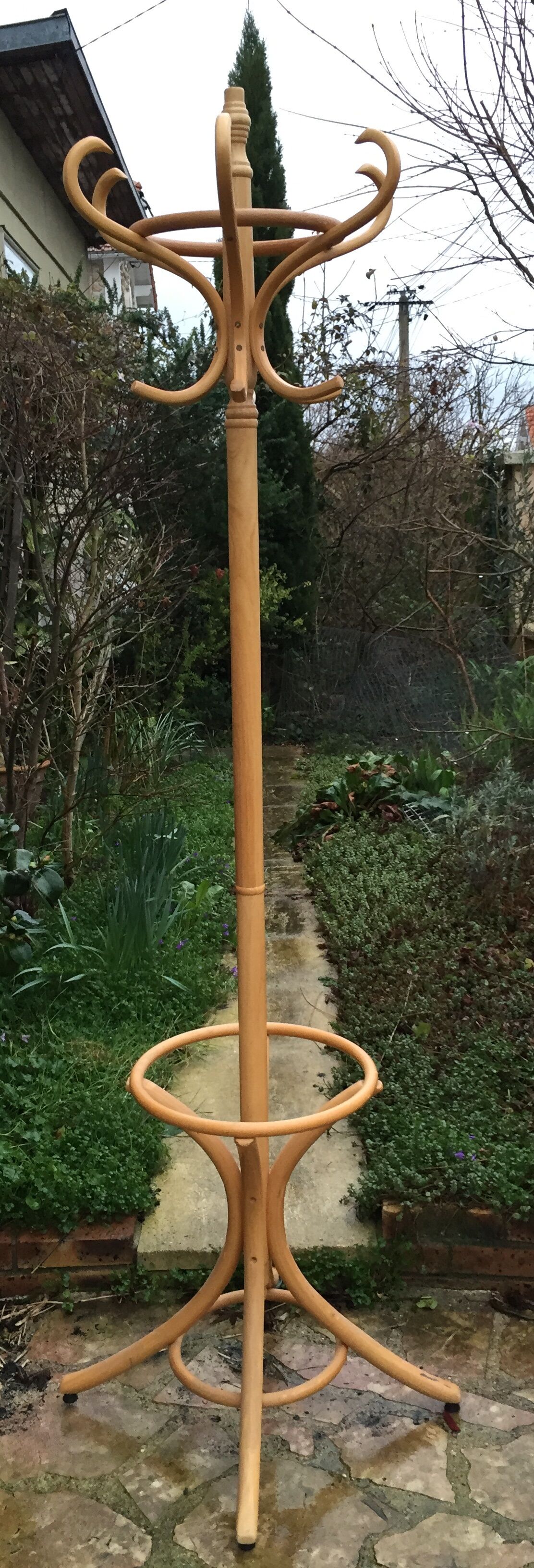 Portemateaux on vintage foot