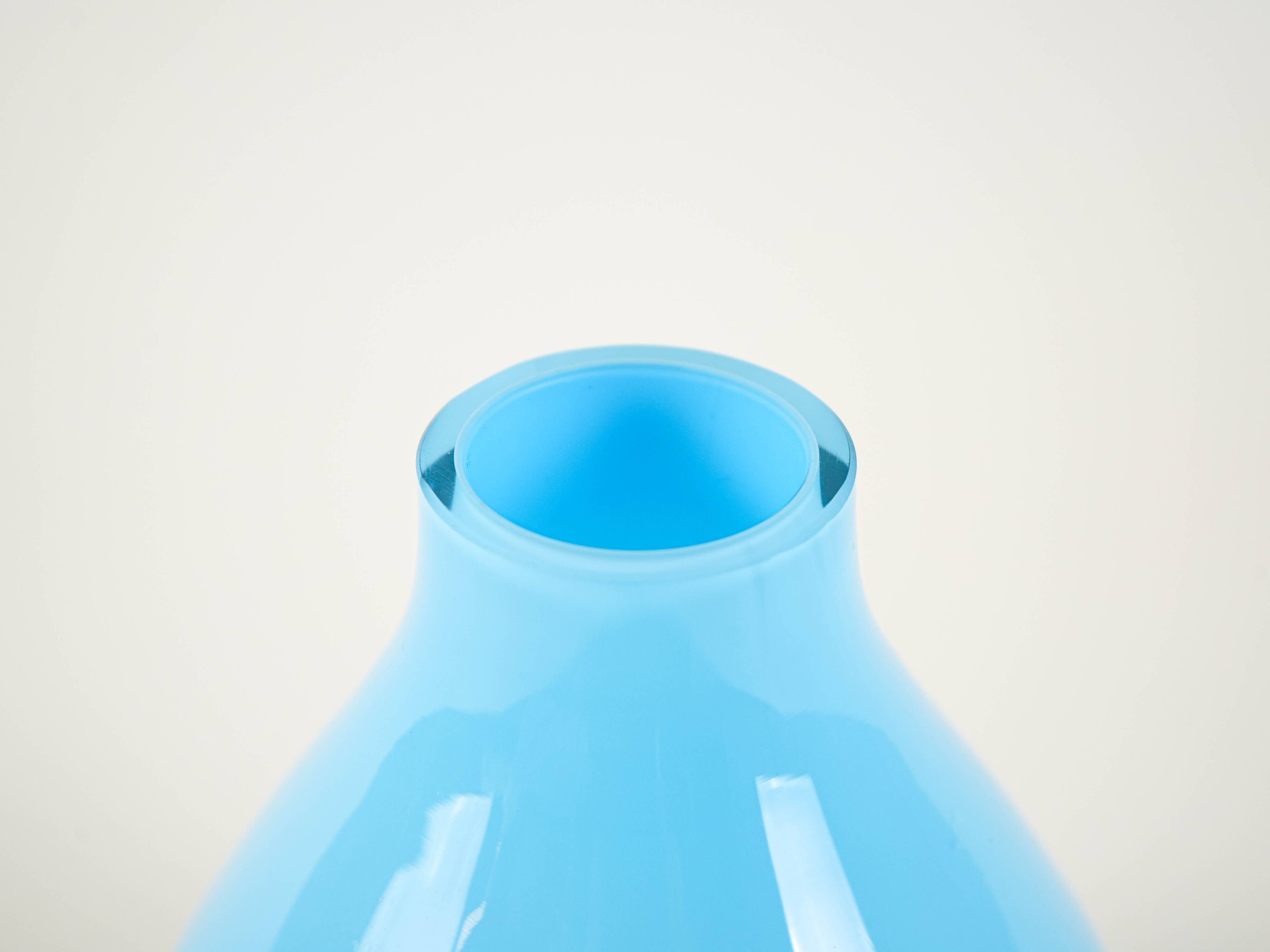 Vase en verre bleu clair, design danois, années 1970, fabriqué au Danemark