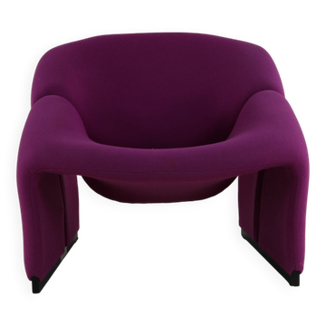 Beautiful and colorful M/Groovy designer chair by Pierre Paulin for Artifort