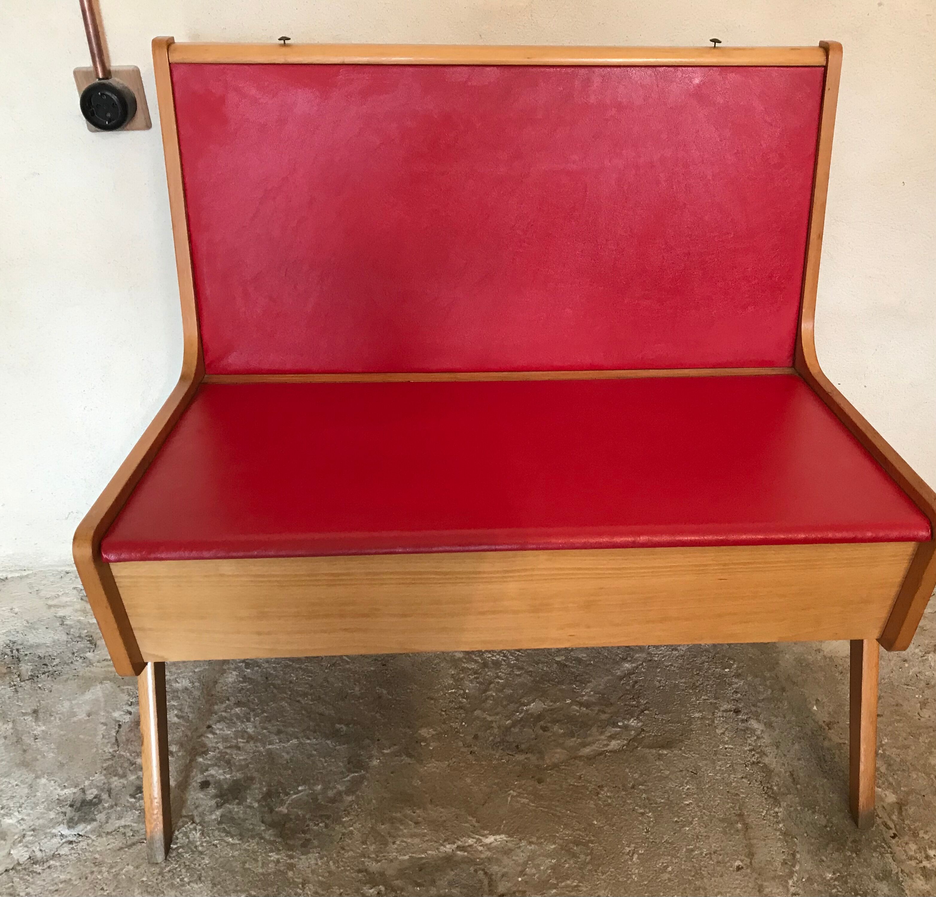Bench bench-chest vintage 1960-1980's in blond beech and red skaï