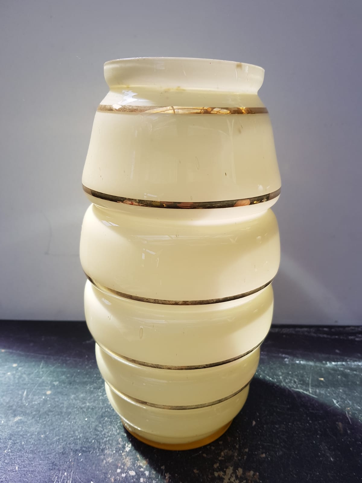 Vase style art deco opaline yellow + gilding vintage