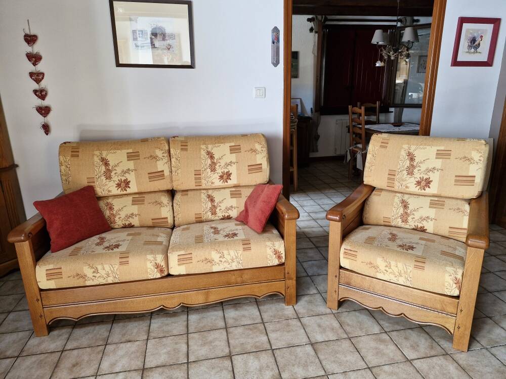 2-SEATER CHALET-STYLE SOFA AND ARMCHAIR, Jacques LELEU Collection