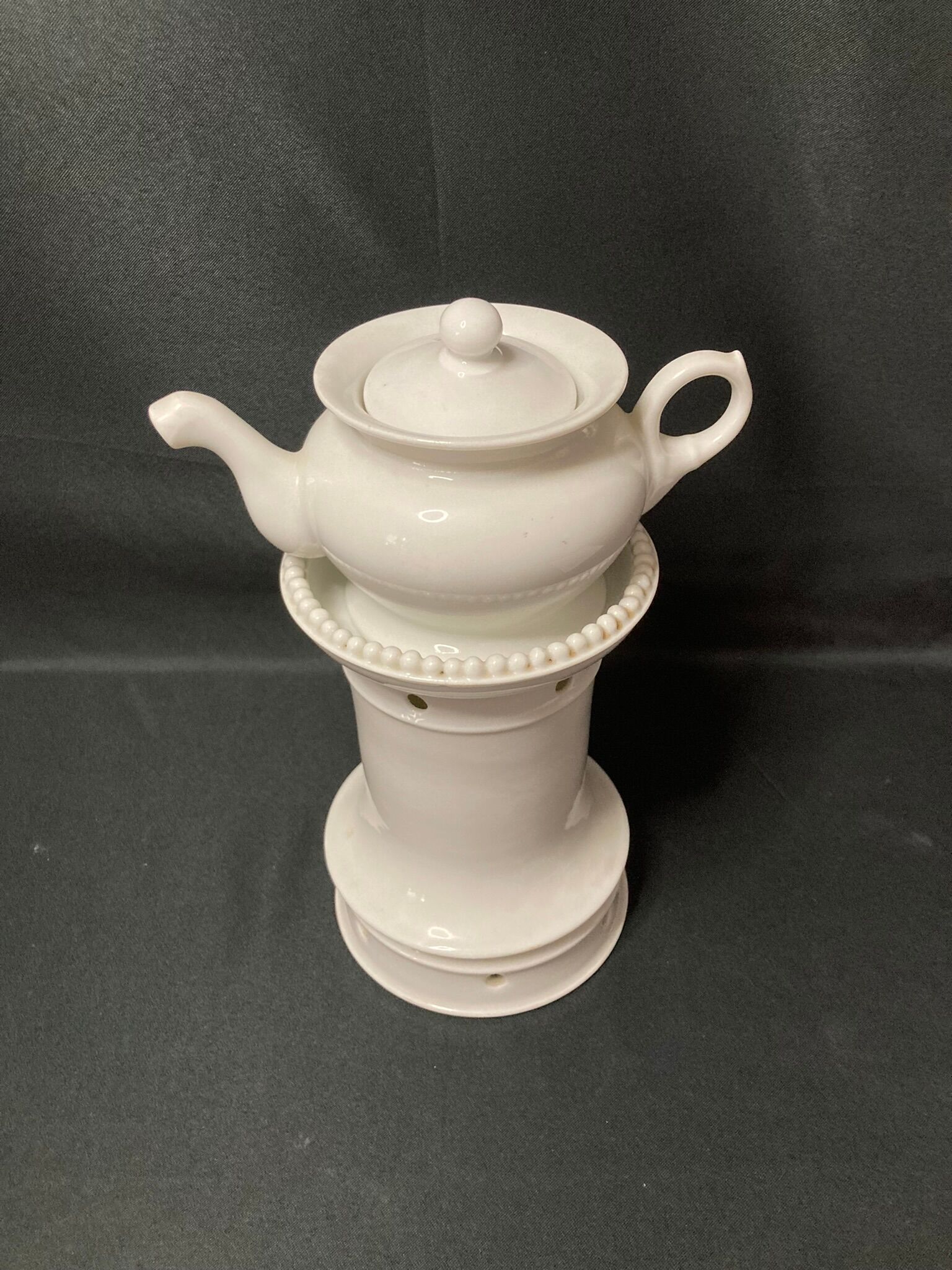 Old porcelain herbal tea maker Old Paris late nineteenth century