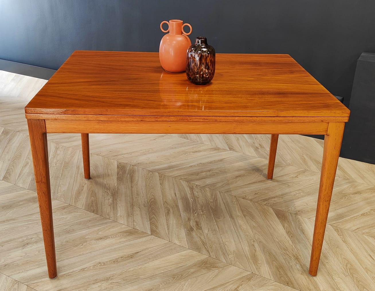 Mid Century extendable dining table | Vintage