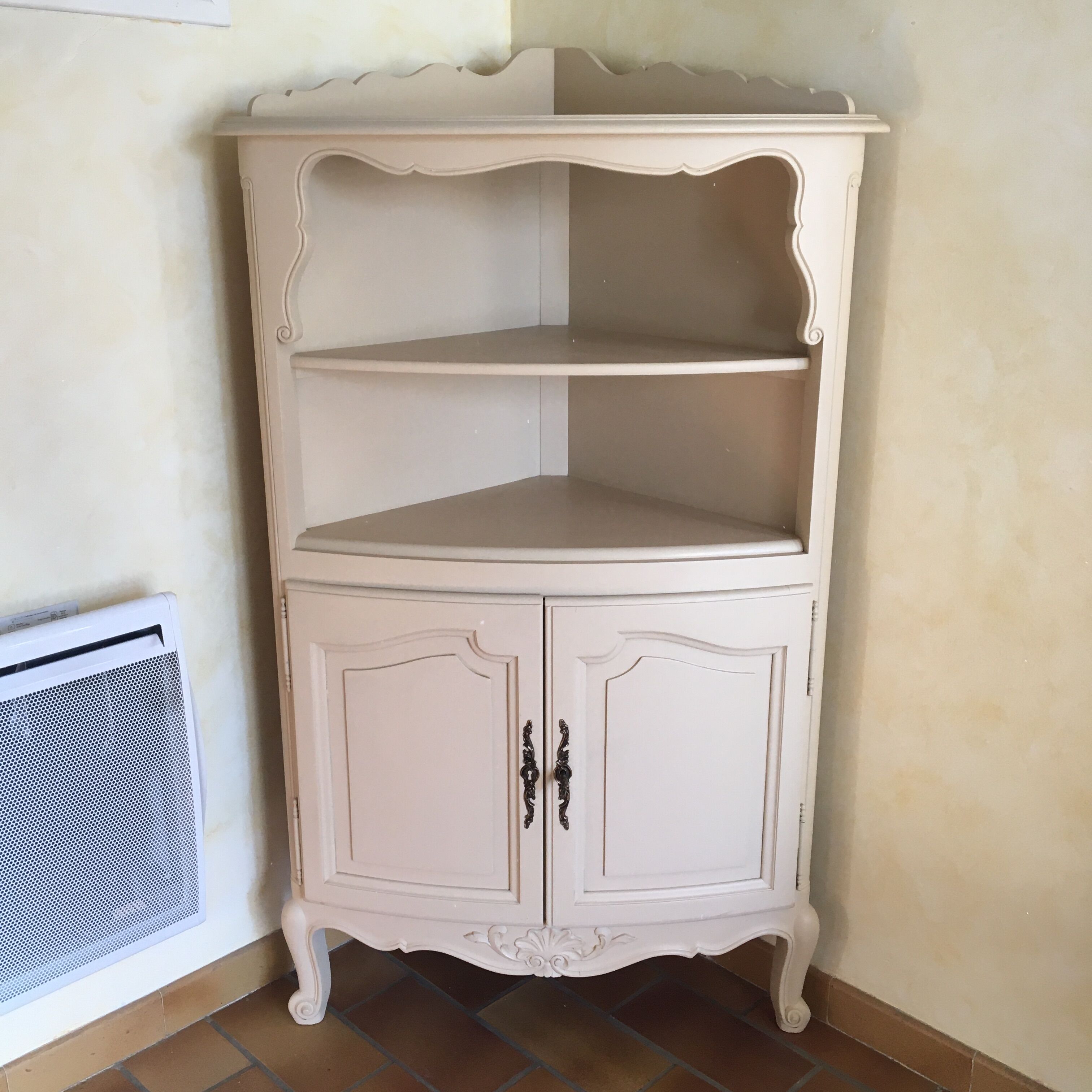 Corner furniture repainted notch Louis XV spirit