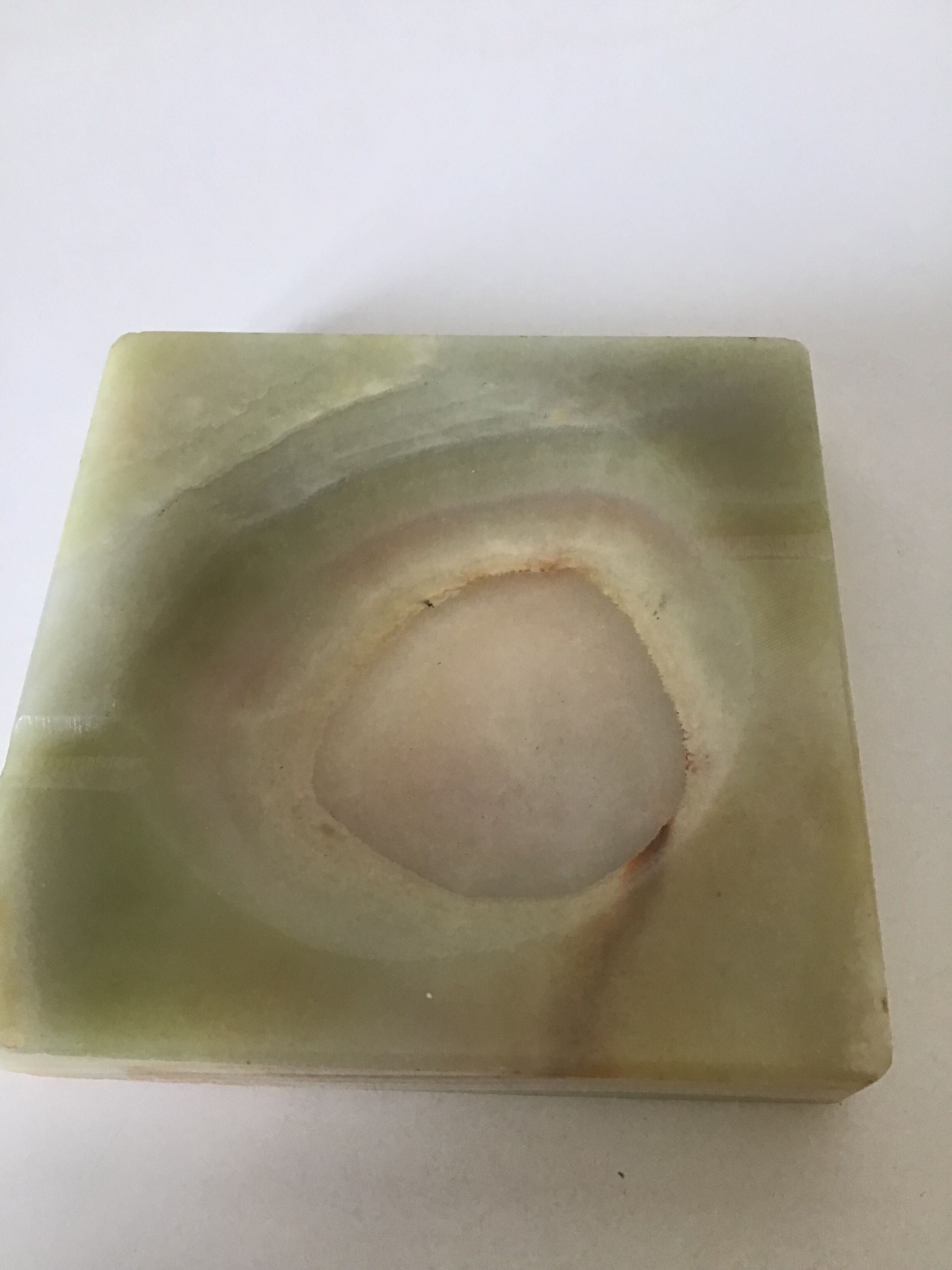 Ashtray and table lighter made of onyx