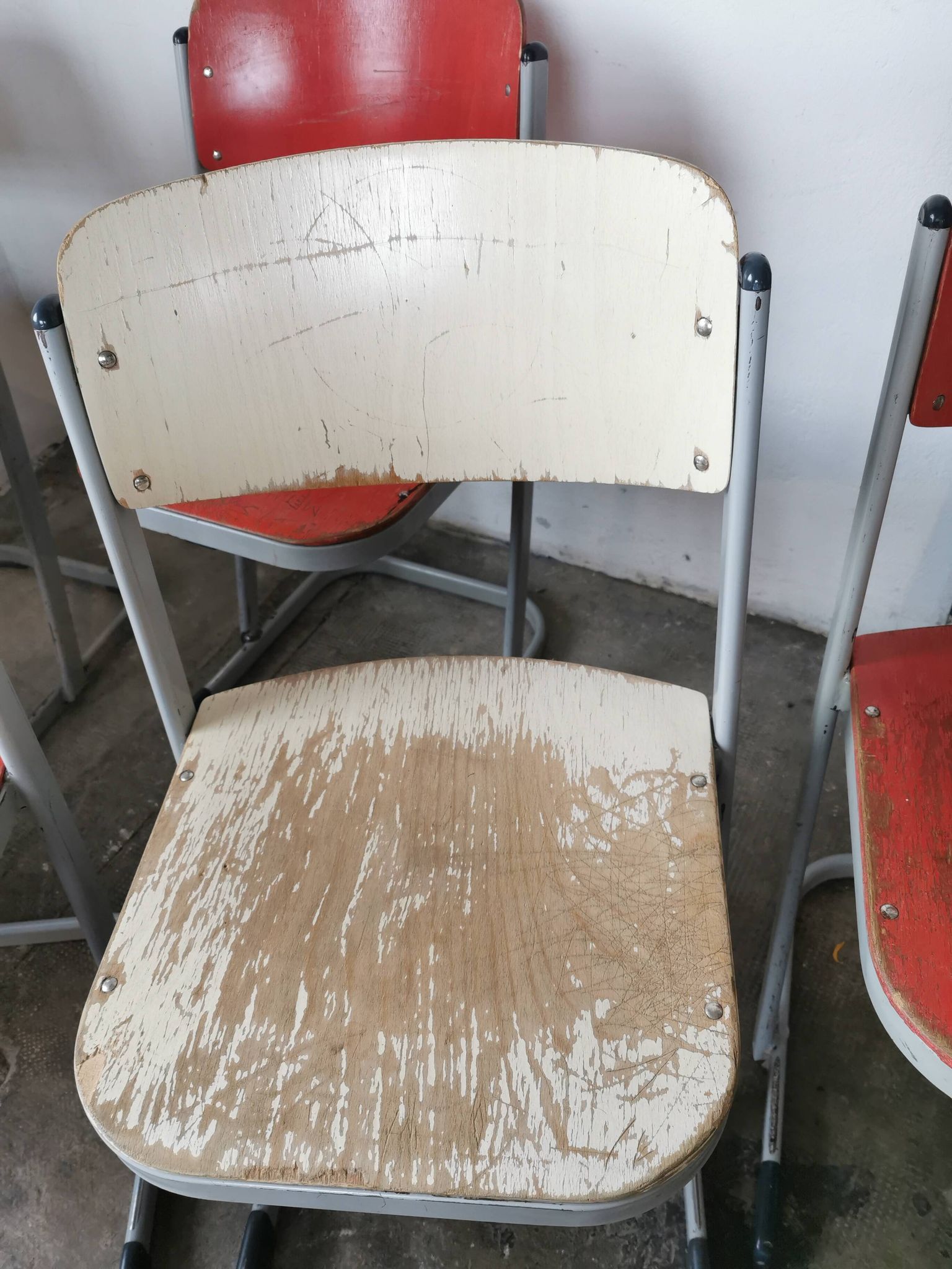 Set of 14 vintage stackable chairs