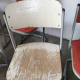 Set de 14 chaises vintages empilables