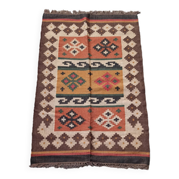 Kilim rug in jute and cotton. 125cm x 195cm