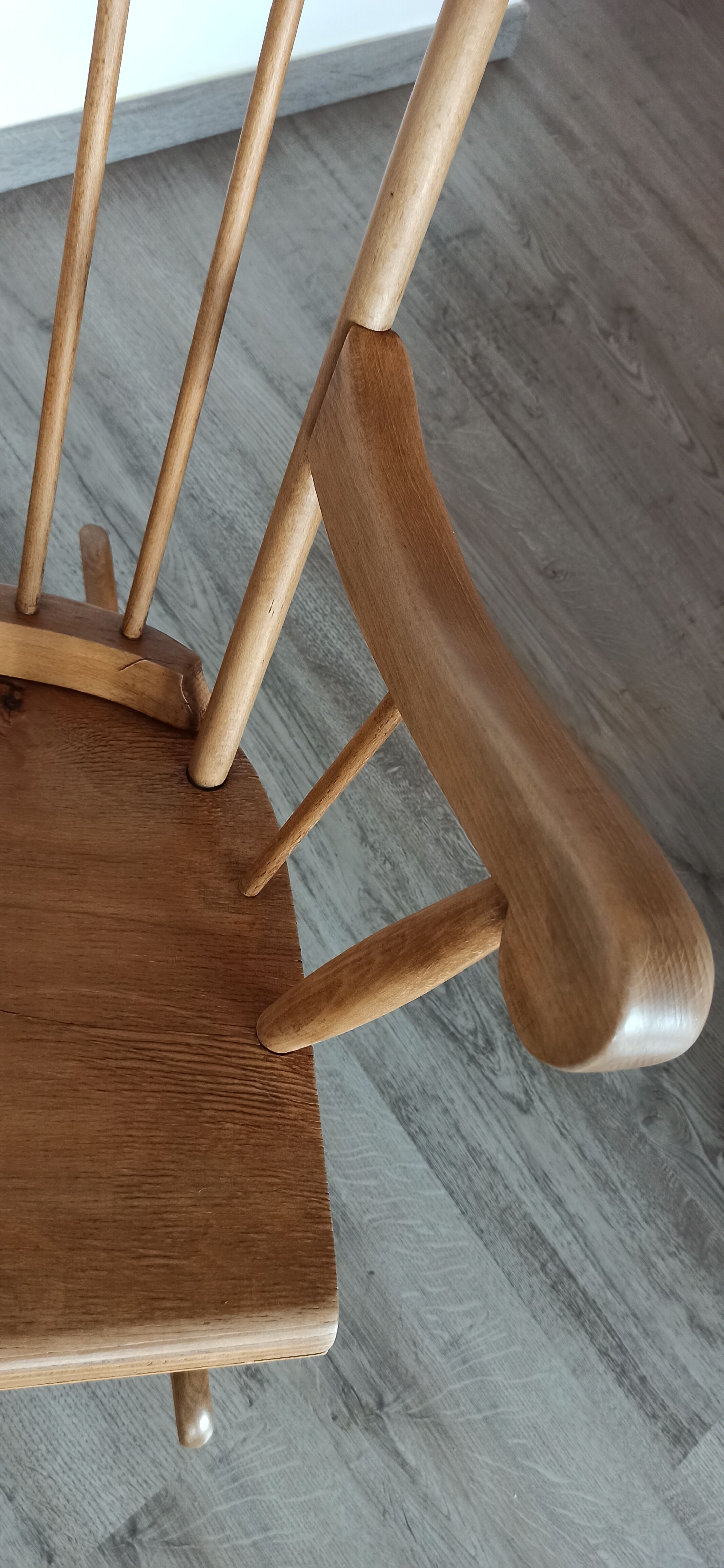 Vintage rocking chair