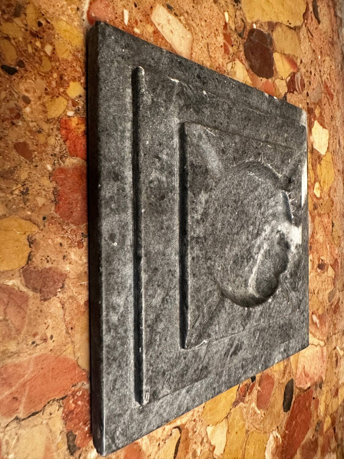 Cendrier Art-Deco en Marbre Gris Anthracite