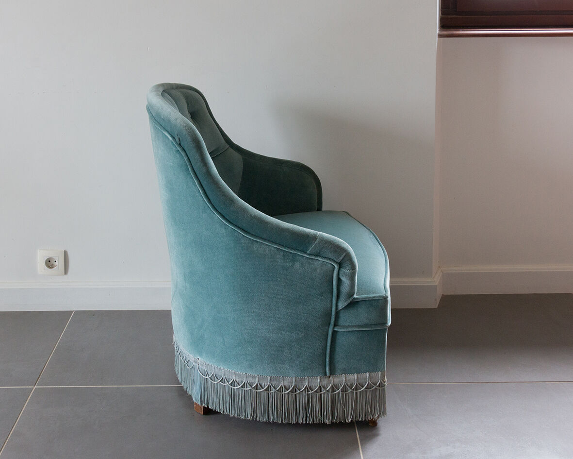 Grey blue toad armchair