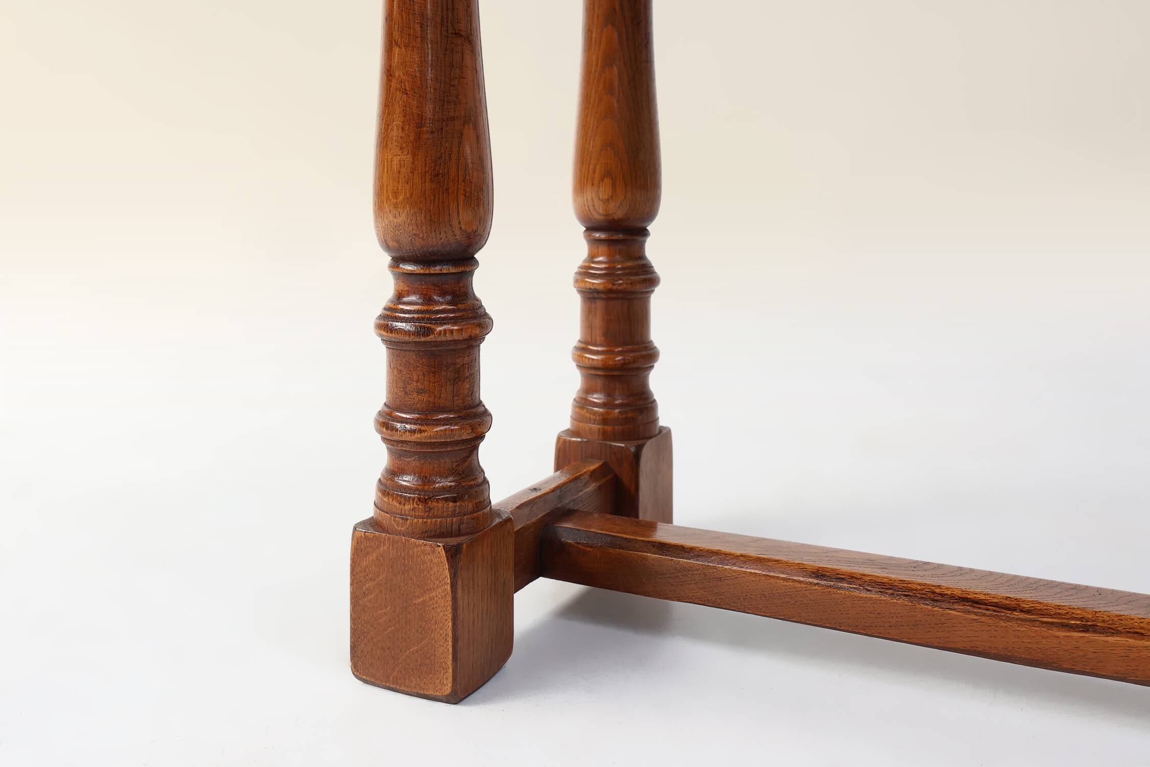 Console rustique en chêne avec tiroir, Belgique vers 1800