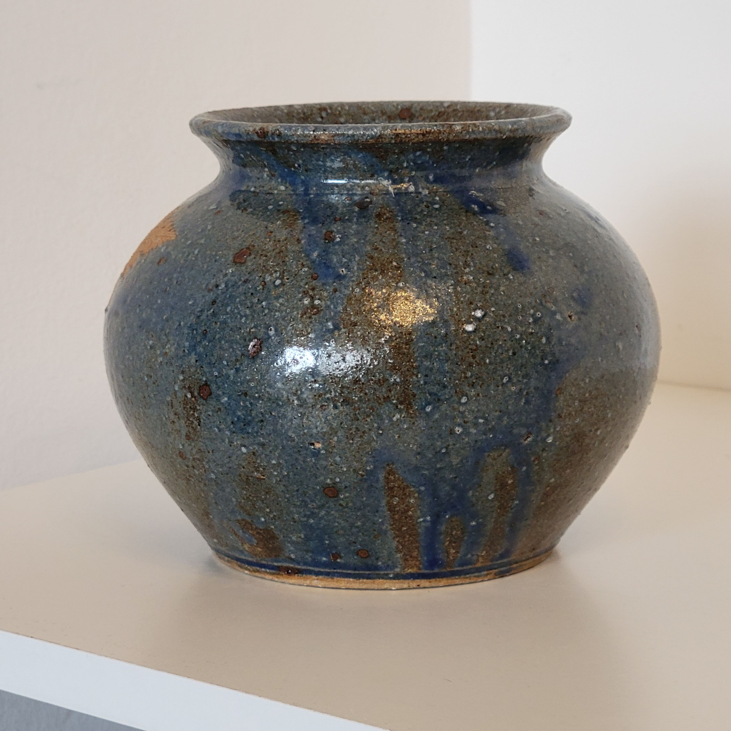 Sandstone vase decorated with oak leaf, ceramic by Alain Blanchard