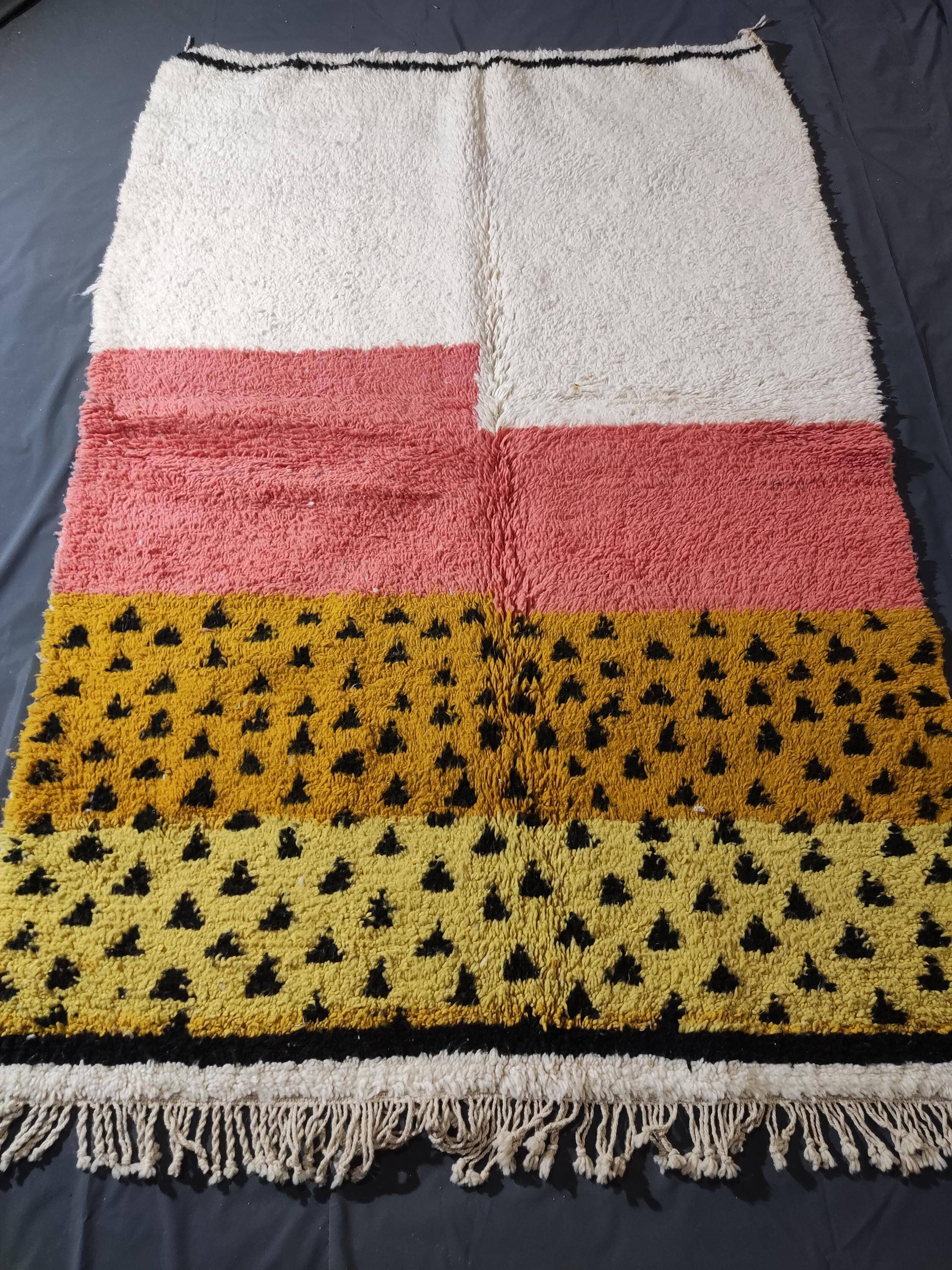Large handmade Berber rug 3 x 2 m