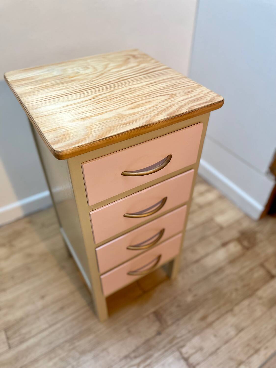 Beige and pale pink revamped 4-drawer bedside table