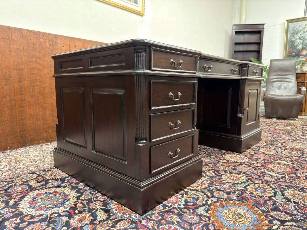 Bureau Chesterfield classique anglais Partnerdesk