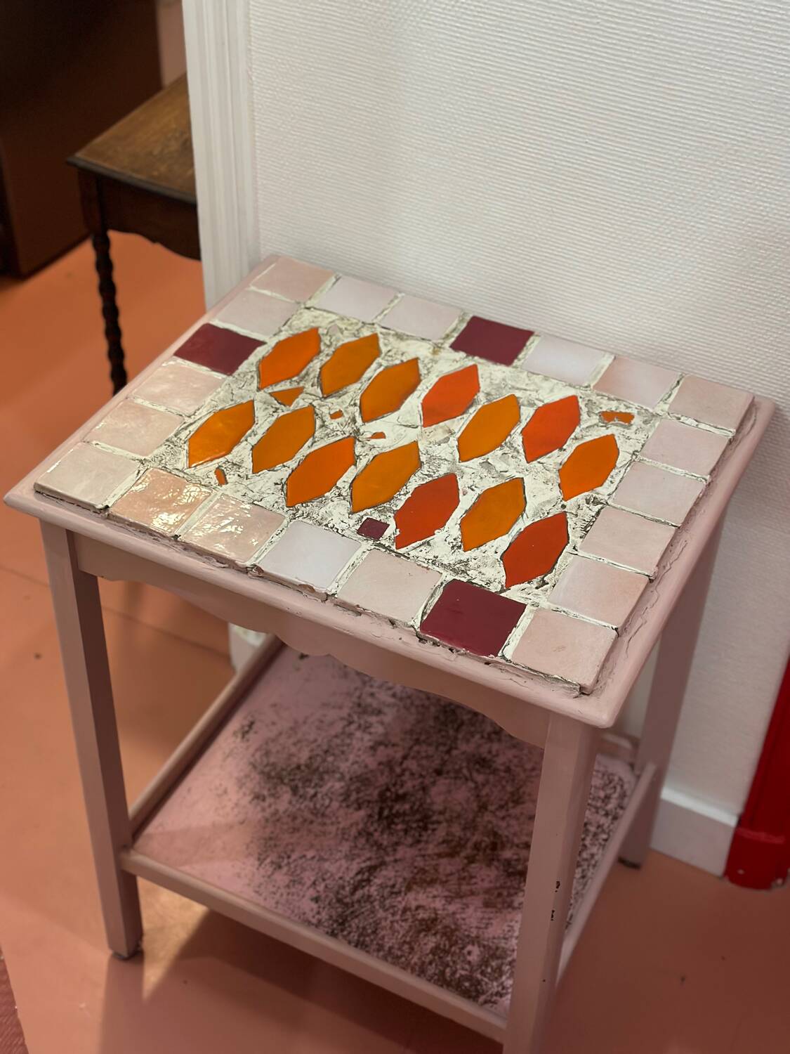 Side table console mosaic pink orange original vintage charm colourful