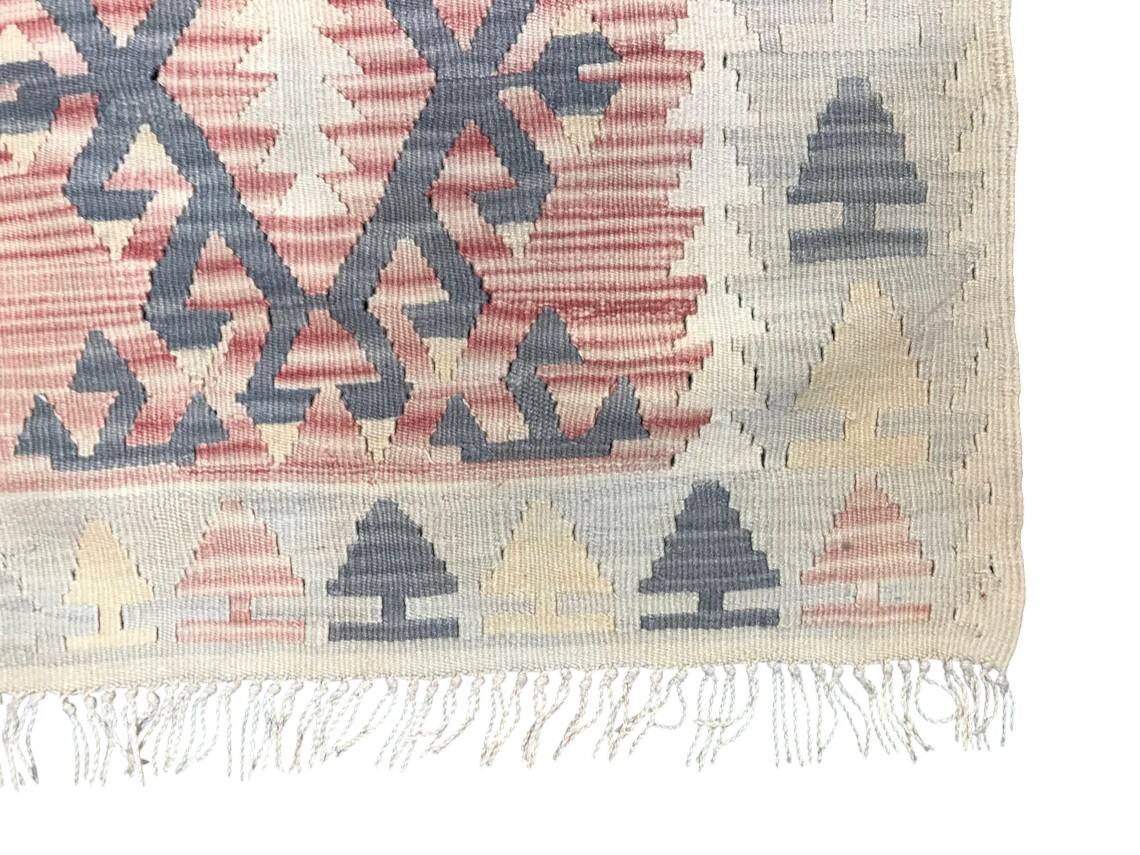 Oushak Vintage Small Kilim Rug
